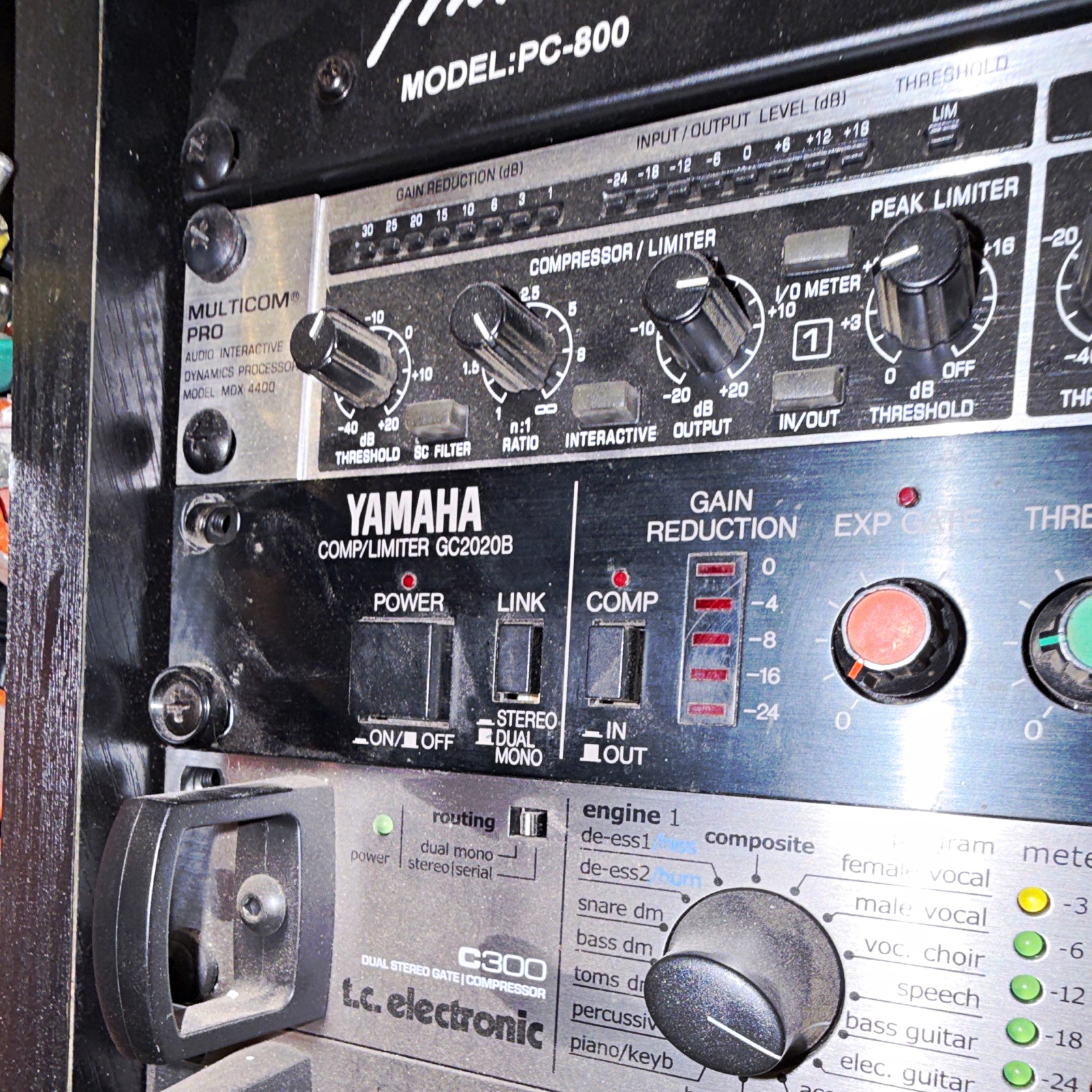 YAMAHA COMP/LIMITER GC2020b