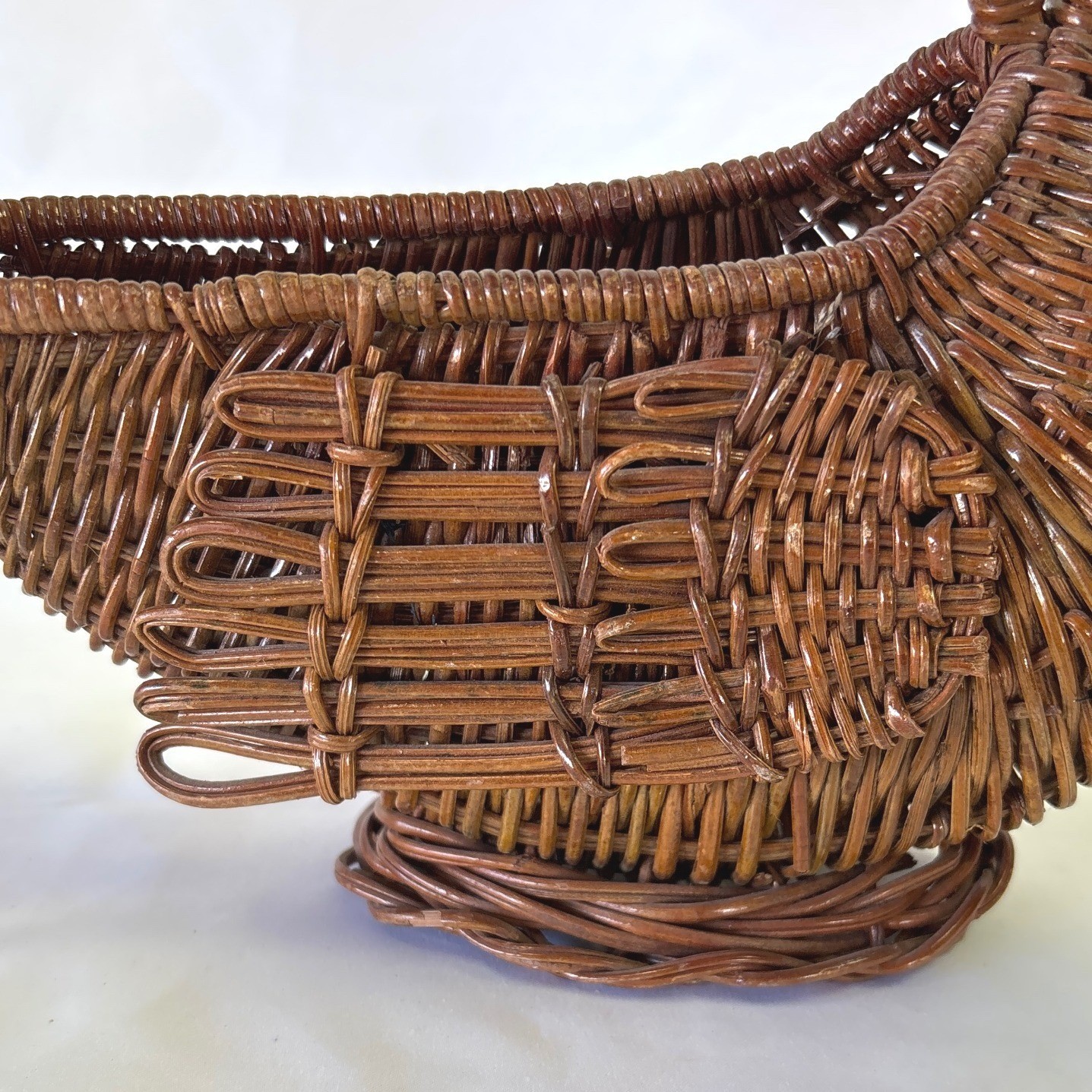 Vintage Wicker Rooster Basket Woven Rattan Chicken Farmhouse Decor Brown