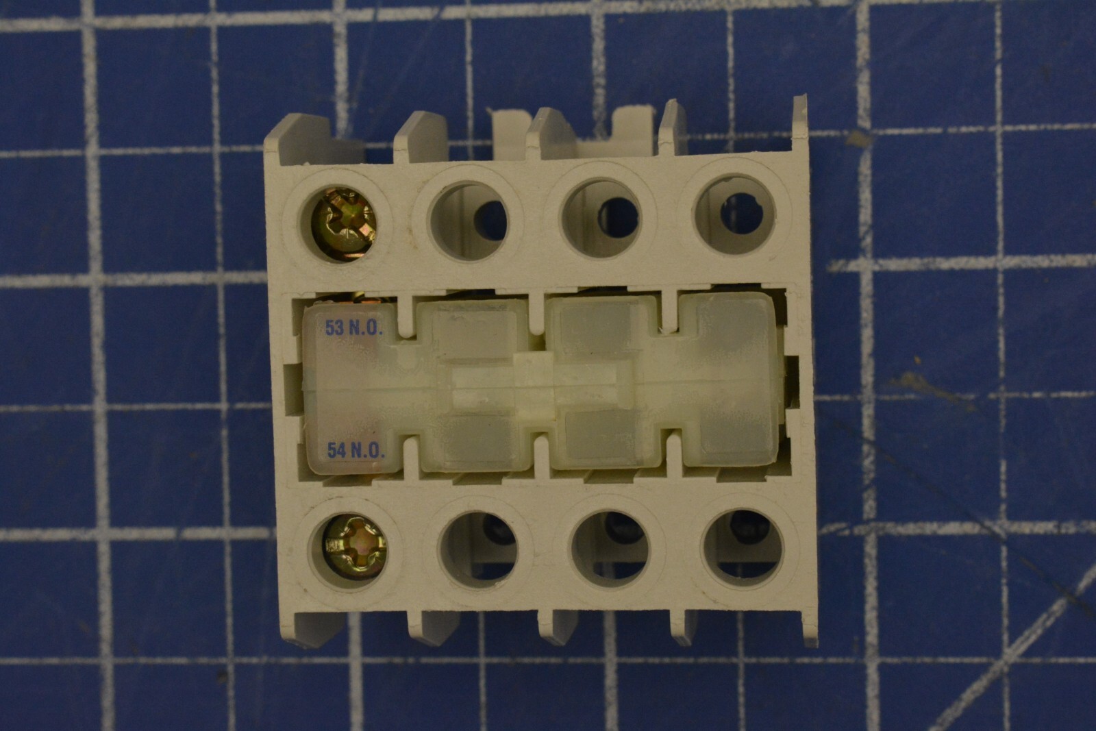 C320KGT1 (LOT OF 2) /CUTLER-HAMMER FREEDOM SERIES TOP MOUNT AUX CONTACT/CUTLER H
