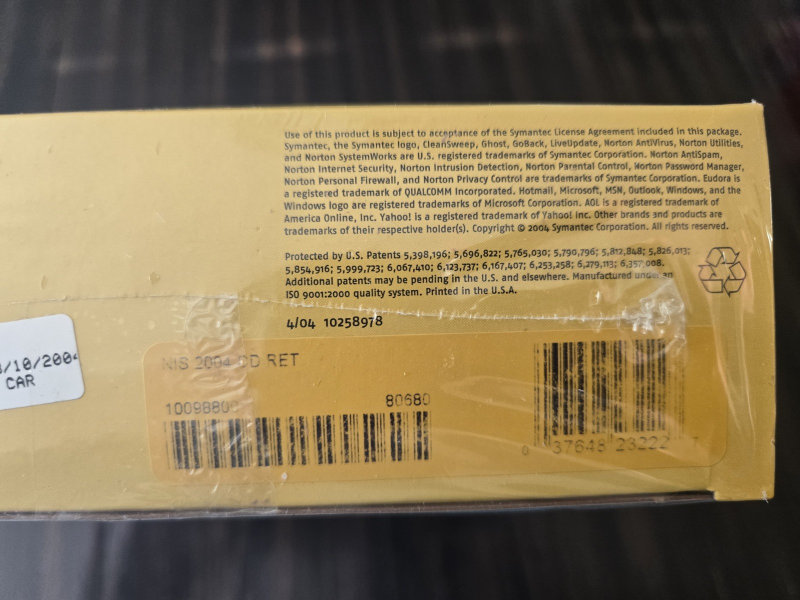 Norton Internet Security 2004 Windows XP Home / XP Pro / 2000 Pro / Me / 98 NEW