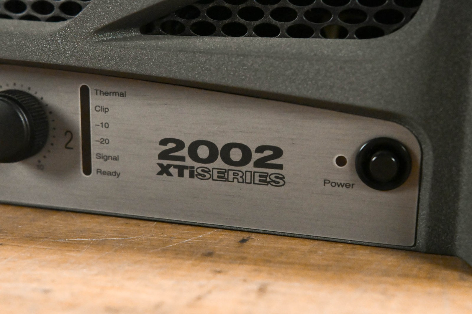 Crown XTi 2002 2-Channel Power Amplifier CG013CZ