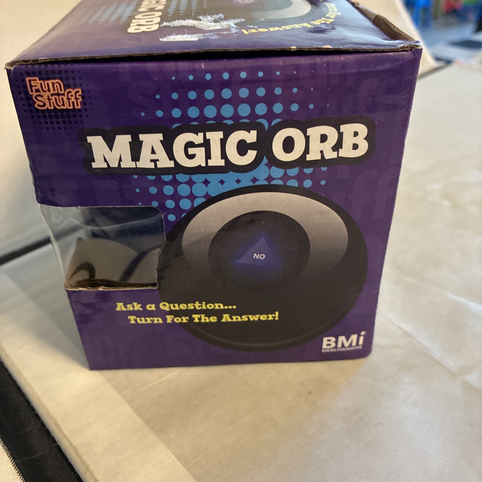 Fun Stuff Magic (8-Ball) Orb - Ask a Question...Turn over for the Answer! NIB