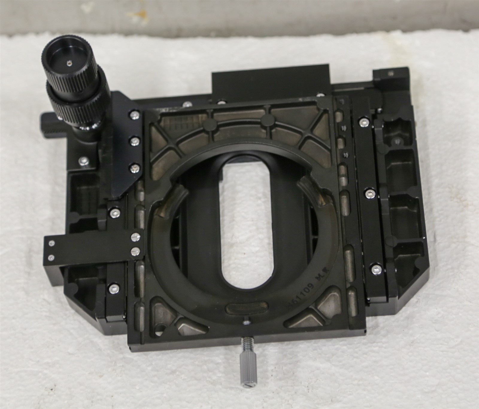 Olympus Spectra-Tech IR-Plan Microscope Stage w XY Caliper (S19)