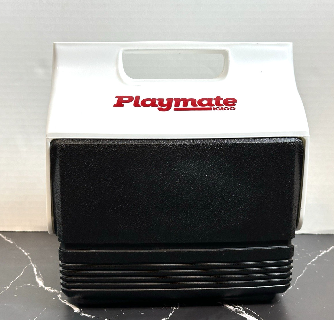 Igloo Playmate Mini Cooler 4 Quart 6 Can Black/White Push Button Lunchbox