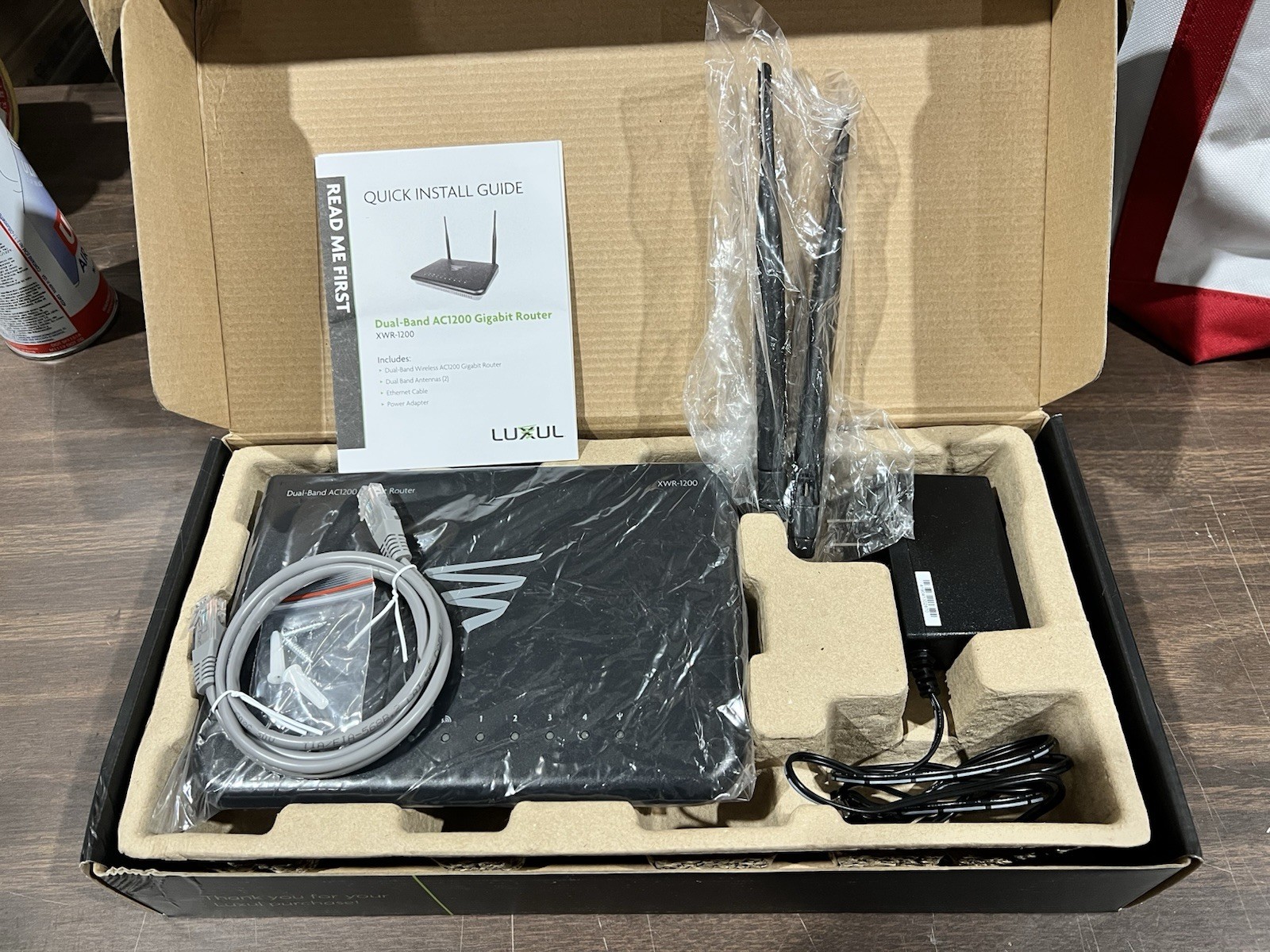 Luxul Dual Band XWR-1200 Router