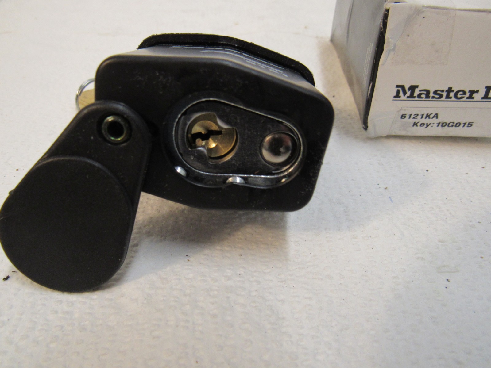 Master Lock ProSeries Padlock 6121KA 6121 With 2 Keys