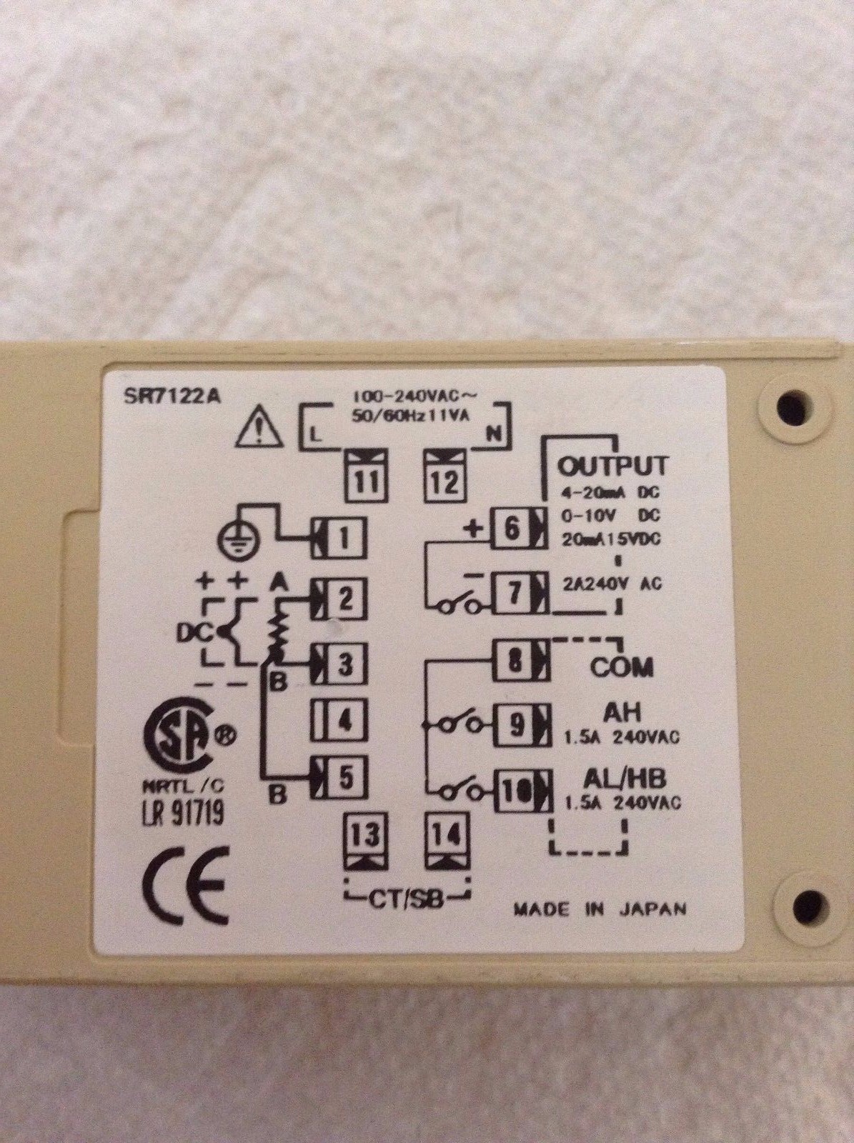 Shimaden SR71-8Y1-1C Temperature Controller