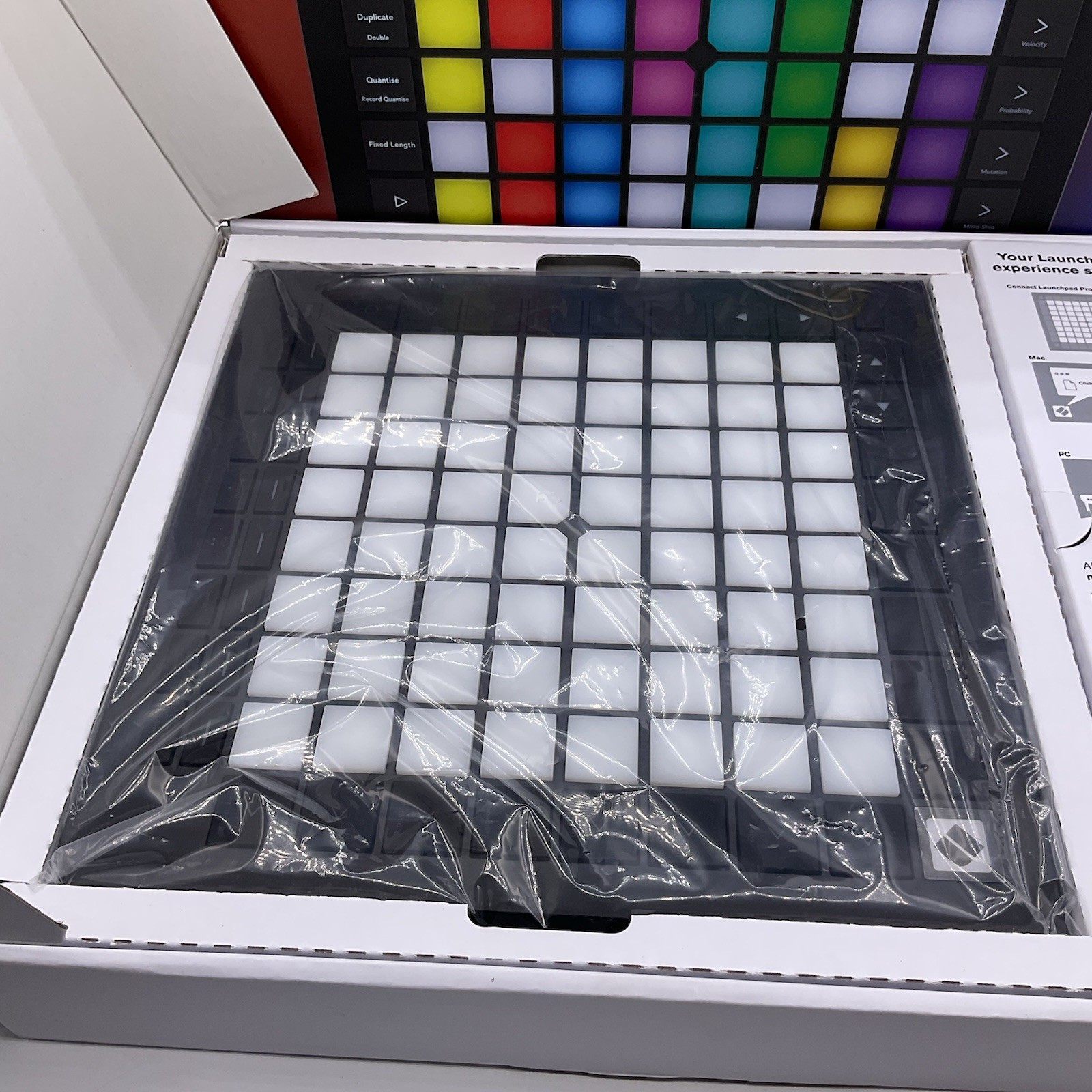 Novation Launchpad Pro MK3 Ableton Live USB MIDI RGB 64-Pad DJ Controller