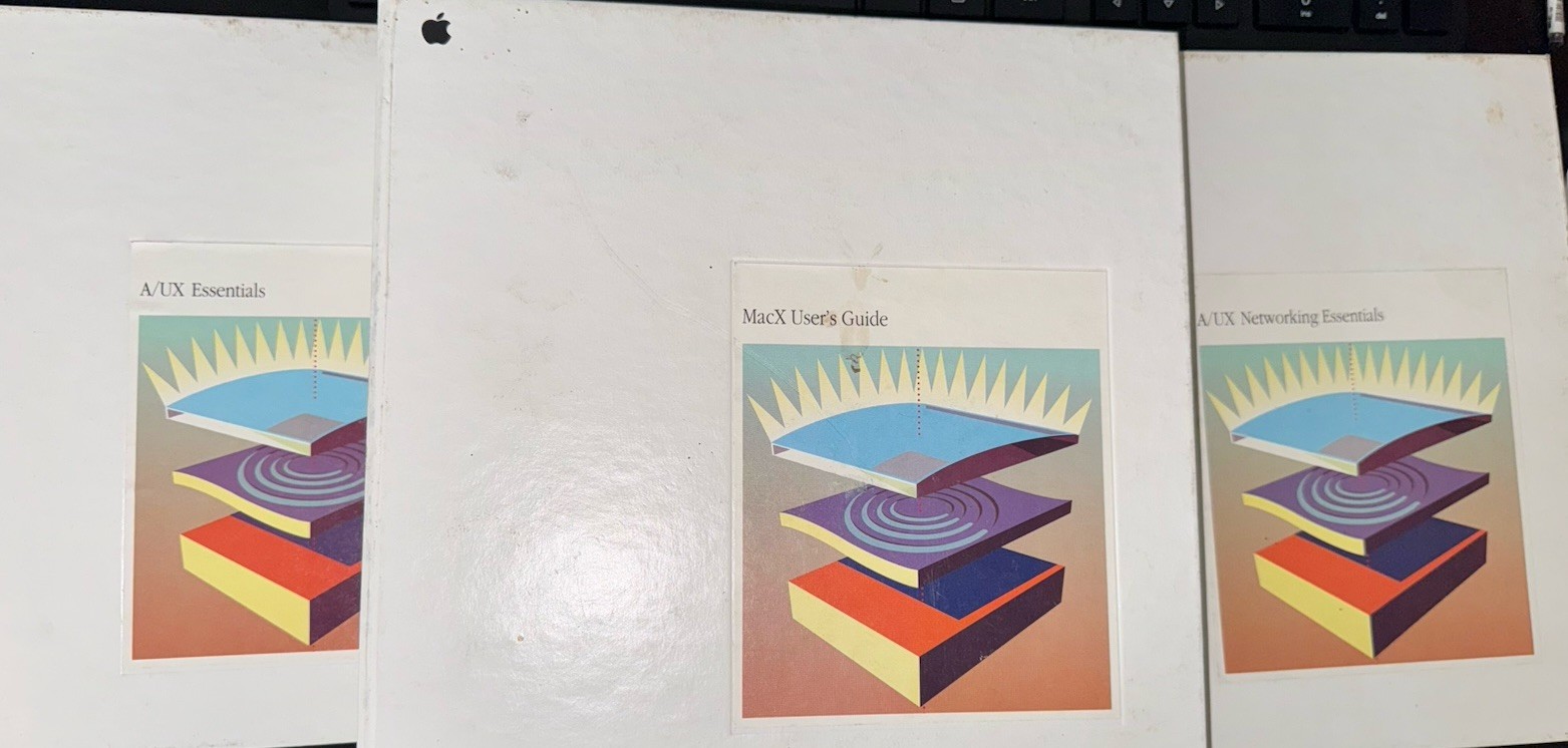 Apple A/UX 3.0 Manuals - MacX, A/UX Network Essentials And A/UX Essentials