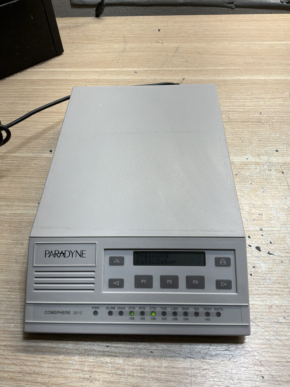 Paradyne Comsphere 3810 Modem (3810-A1-001)/JUA3503