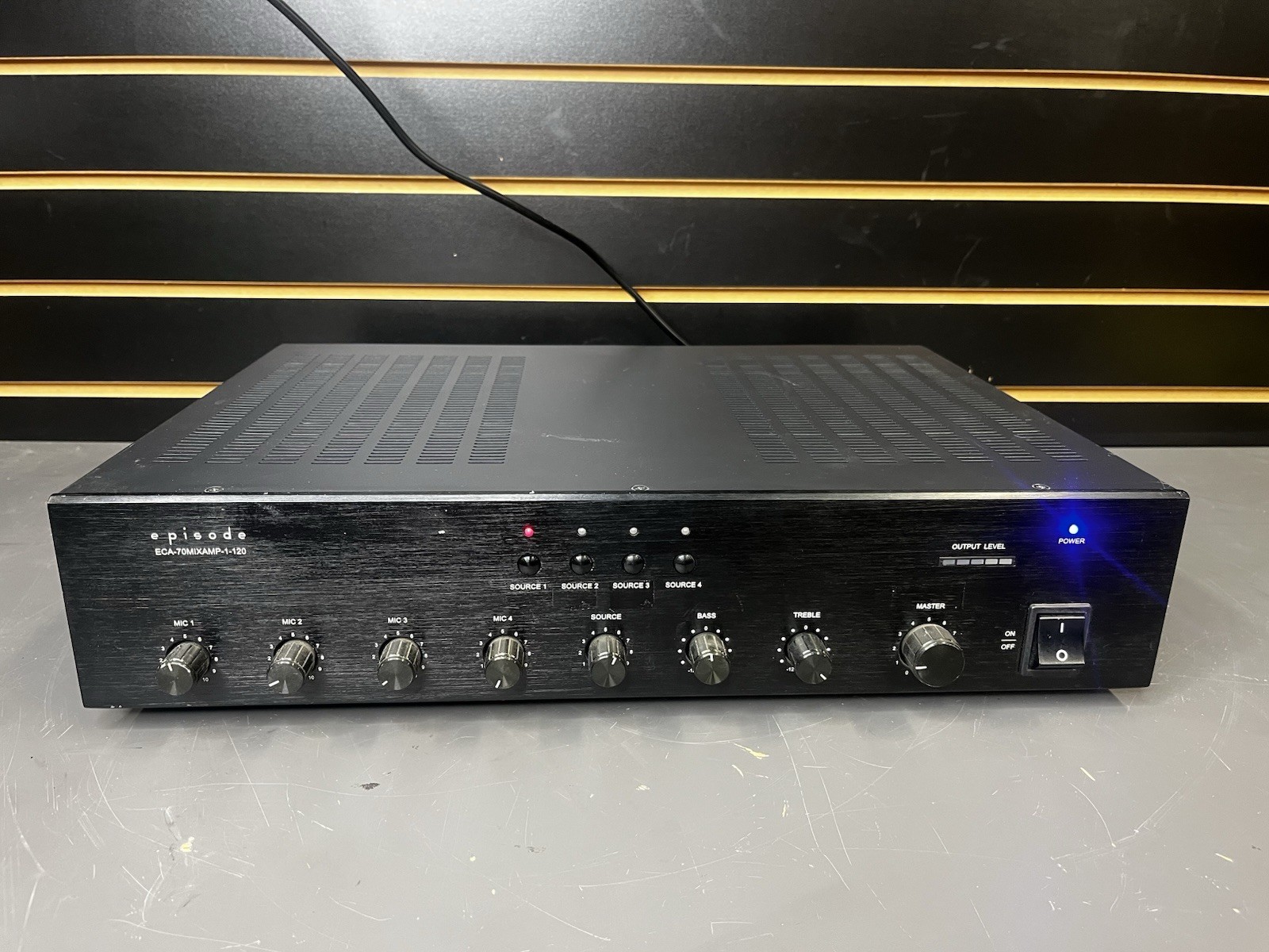 Episode ECA-70MIXAMP-1-120 Commercial Amplifier Mixer - TESTED - EB-19500