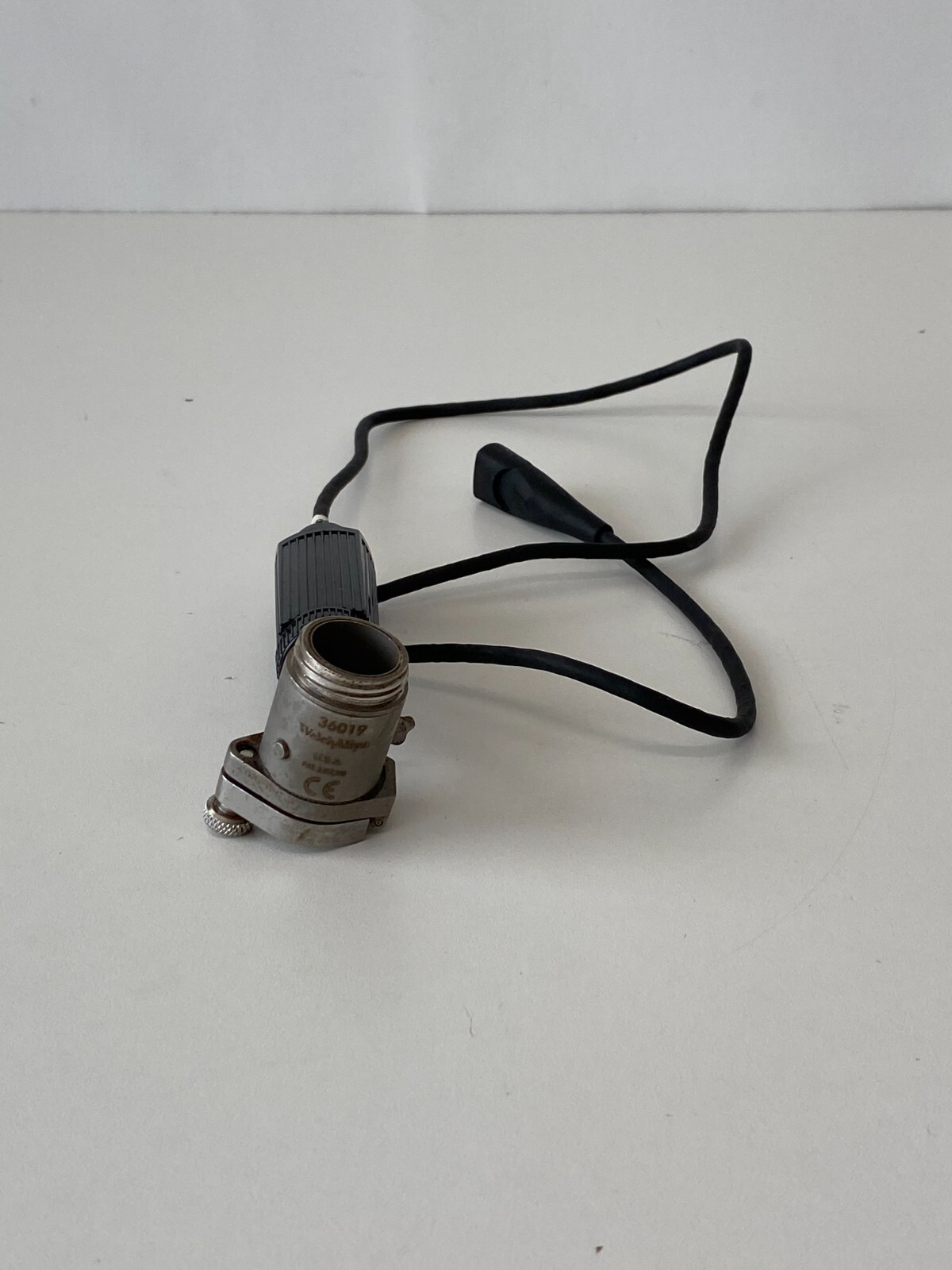 L26:  Welch Allyn 73211 Light Handle - untested