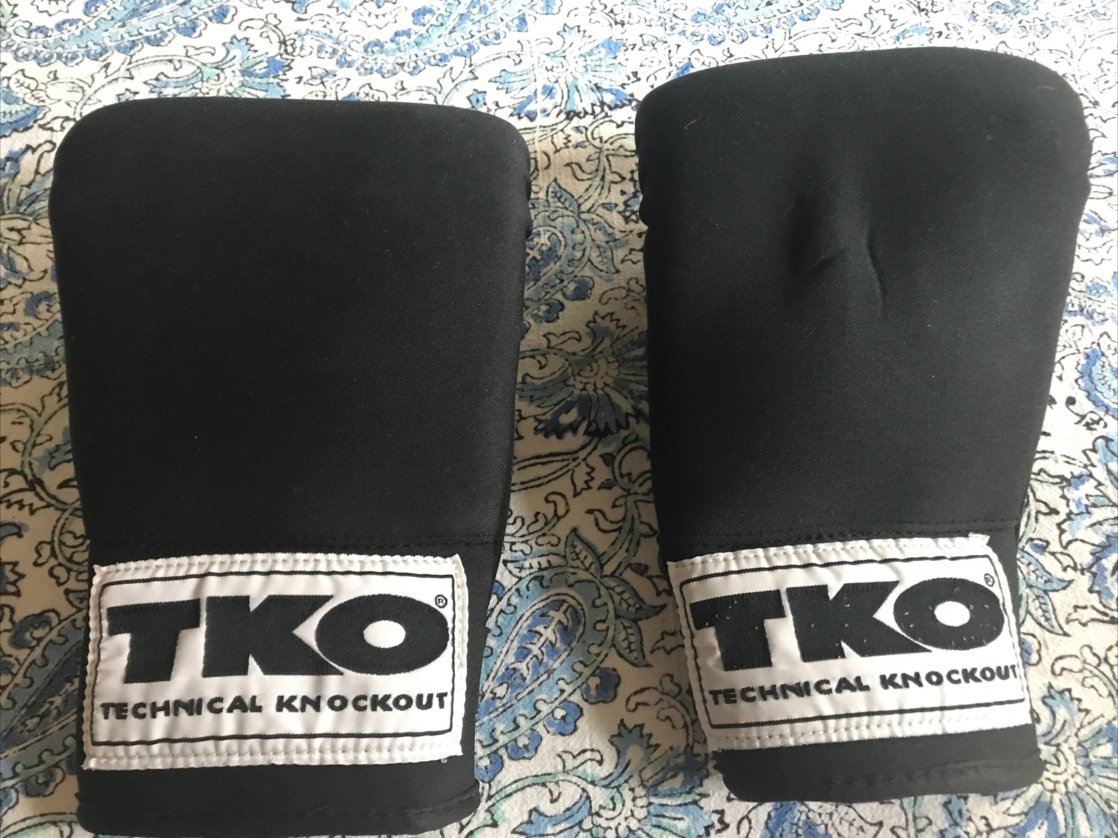 TKO Technical Knockout Womens Boxing MMA Sparring Gloves Black Model# 501NBW