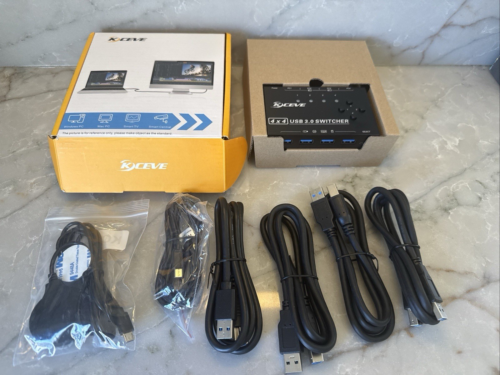 KCEVE AM-KM 434 B 4x4 USB 3.0 SWITCHER