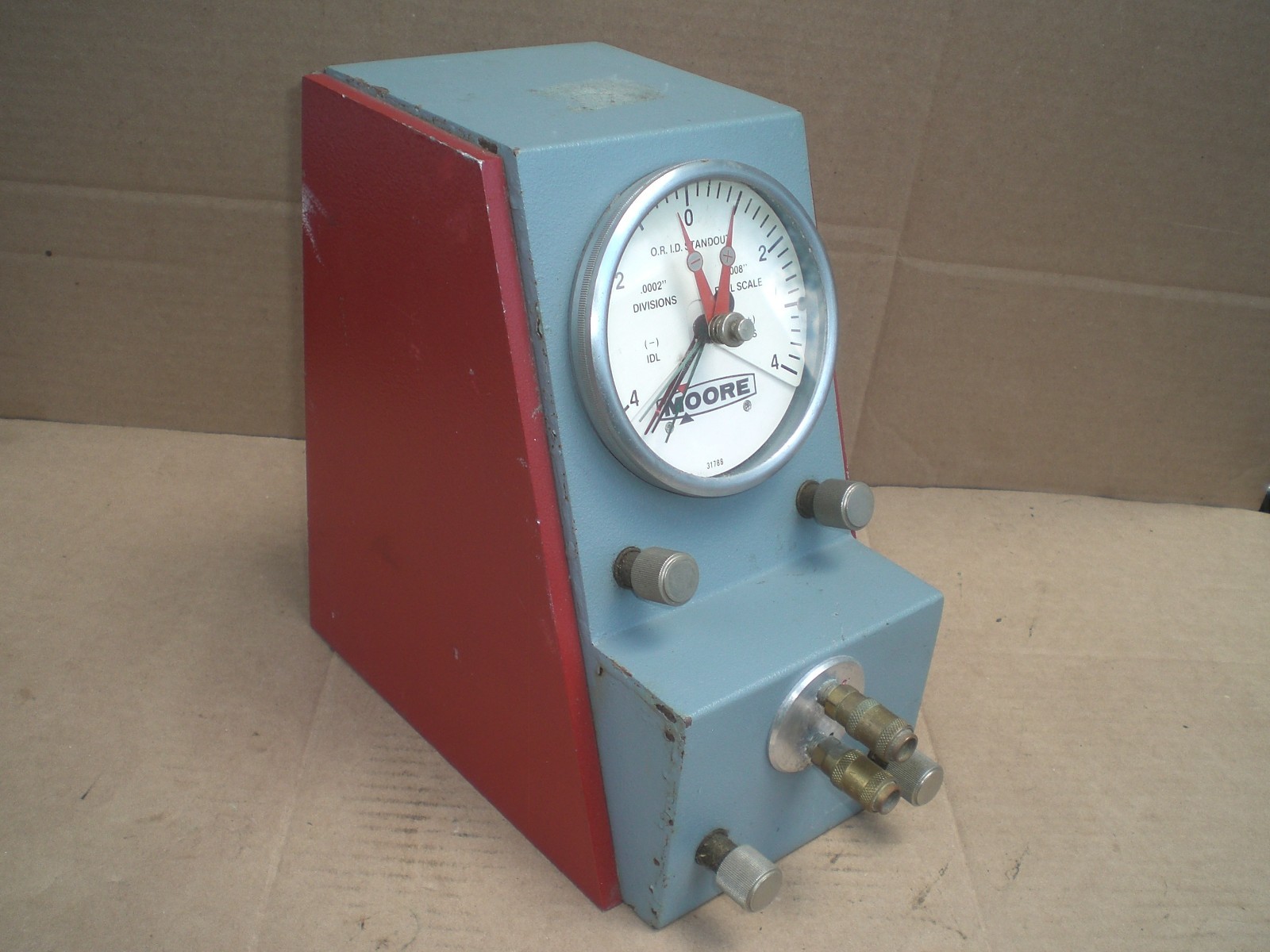 Moore Products precision air gage model 824L