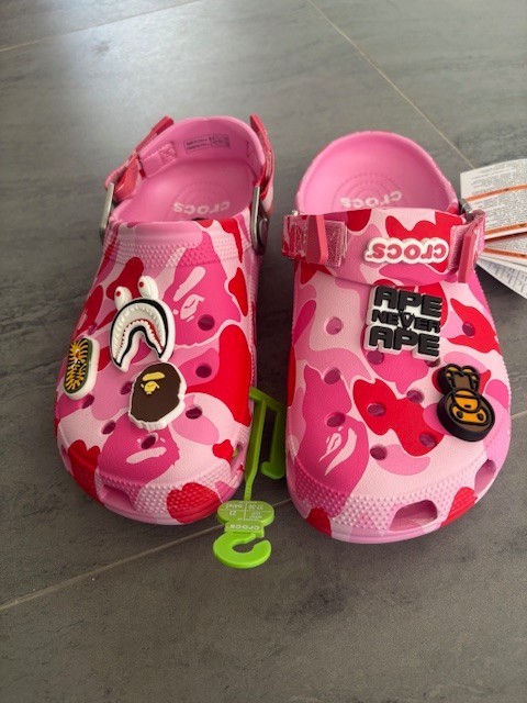 Pink BAPE (Bathing Ape) x CROCS - New - ALL SIZES + free gifts!
