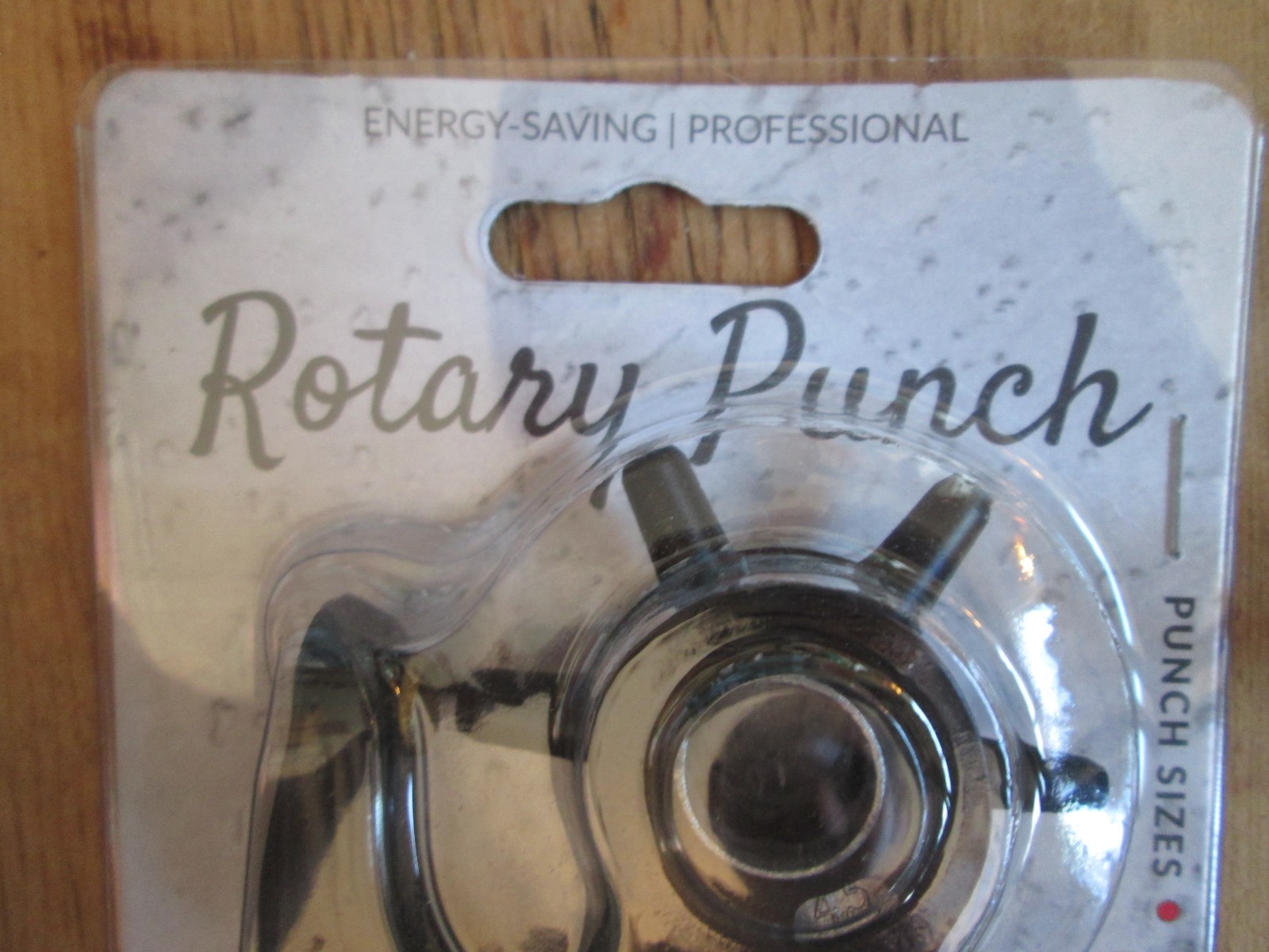NEW Sallie Tomato Rotary Punch Ergonomic Handle Sewing Quilting Fabric 6 Holes