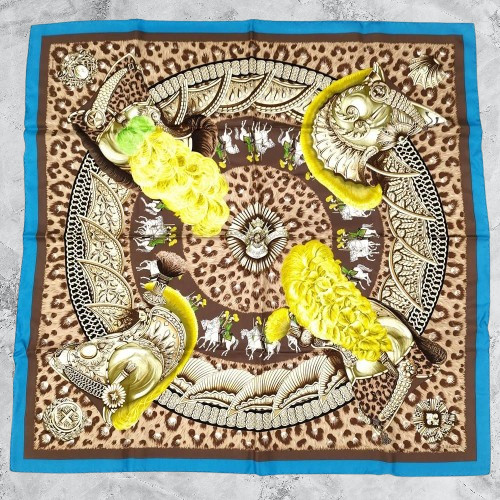 Unused HERMES Carre 90 CASQUES et PLUMETS Silk Scarf Blue W 90cm Japan [New]