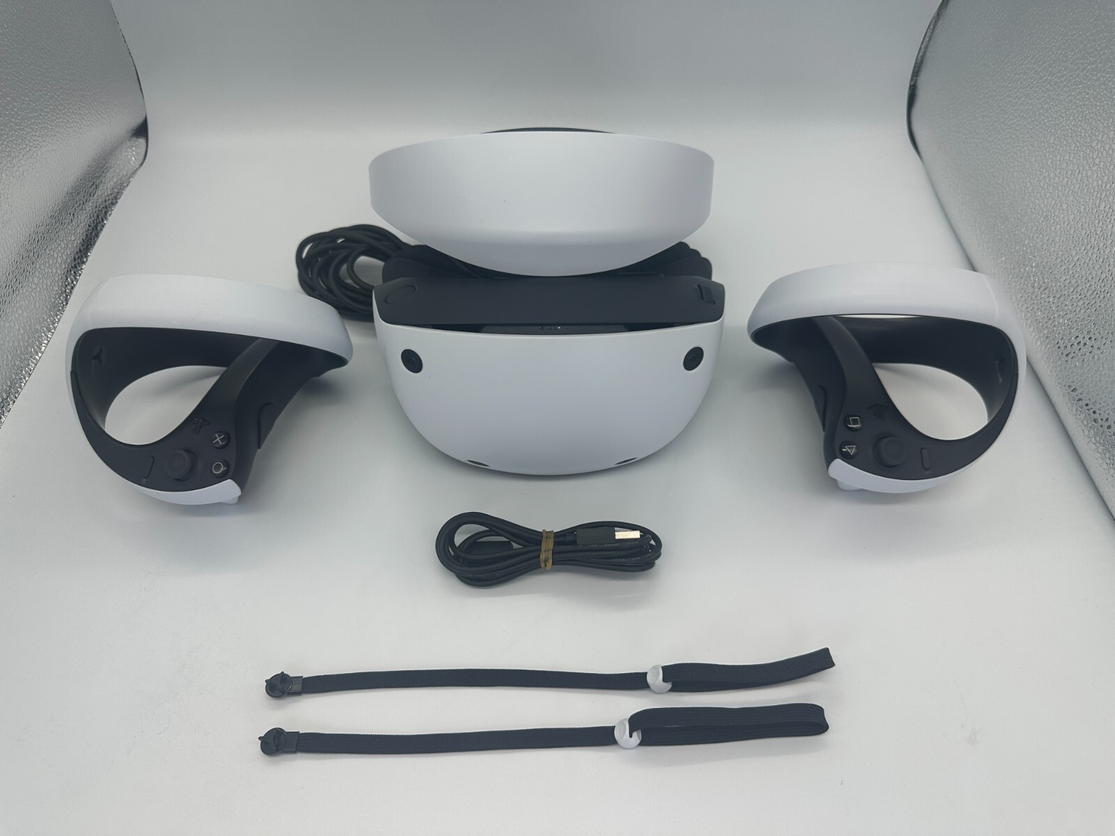 Refurbished Sony PlayStation VR2 Set for PS5 4K HDR CFI-ZVR1 Headset Controllers