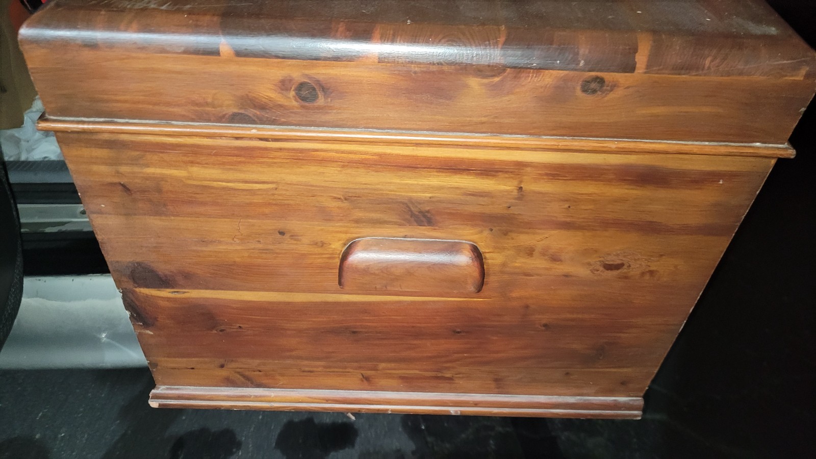 Farley & Loetscher MFG. Co. Cedar Chest, Damaged front bottom, missing feet