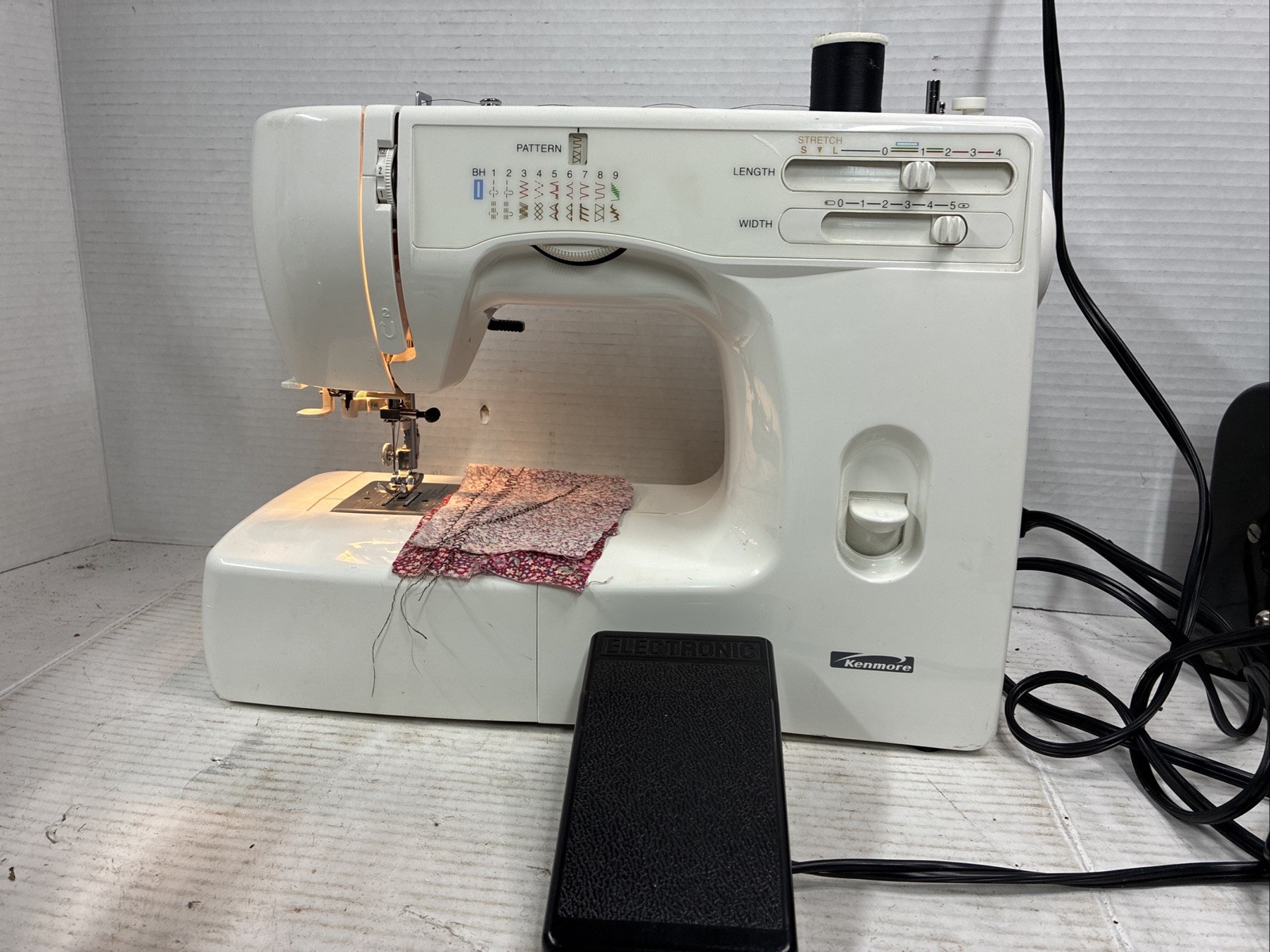 Kenmore 385.15616500 Sewing Machine W/Pedal Tested See Pics And Description