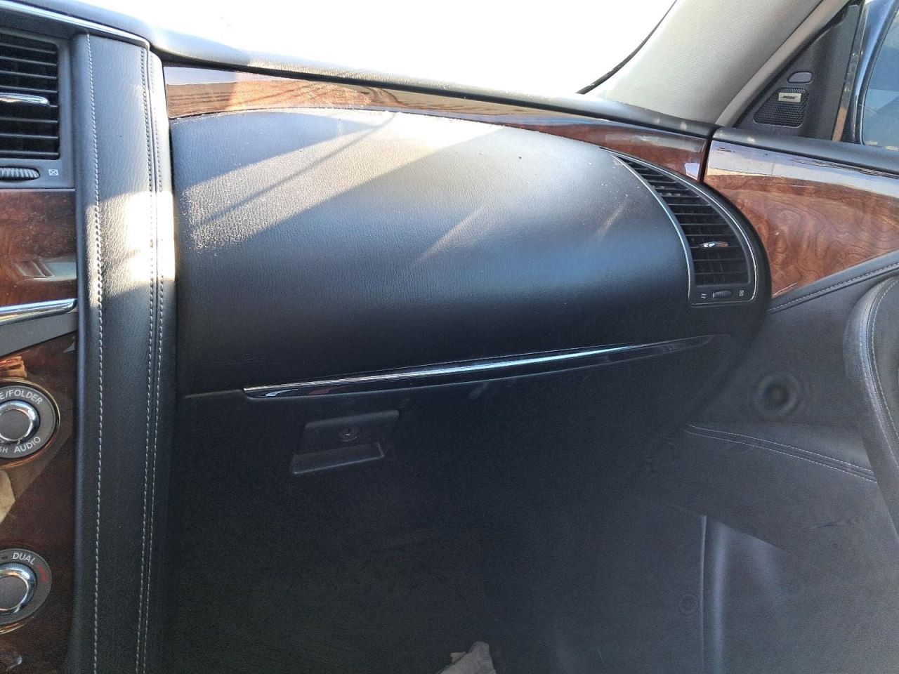 QX80      2016 Glove Box 4862795