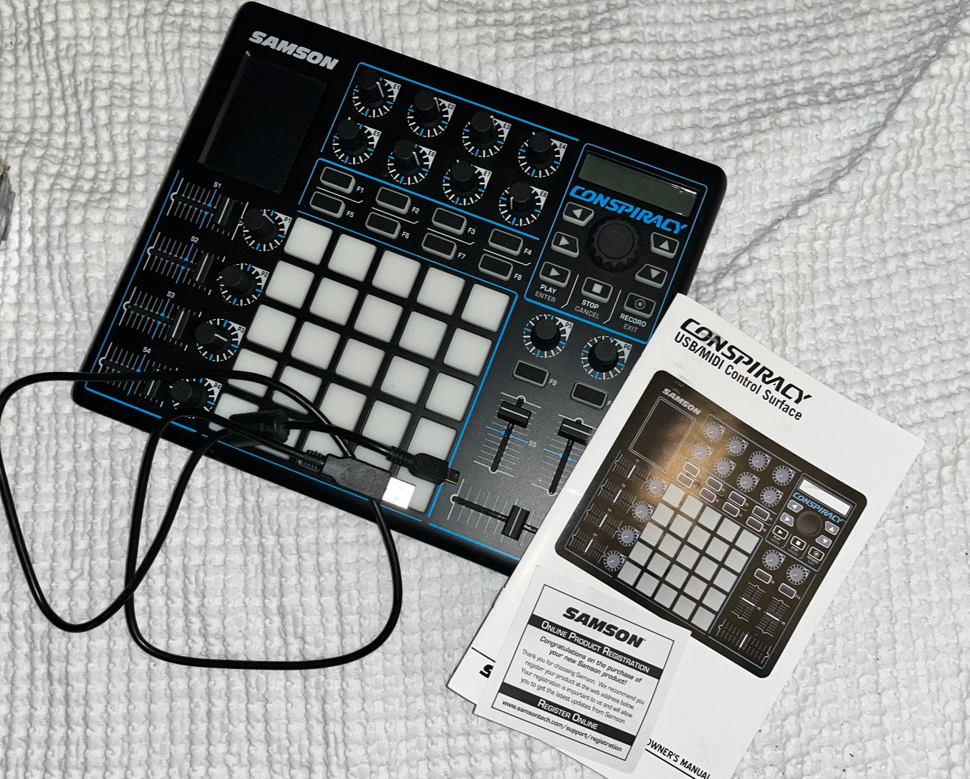 Samson Conspiracy USB / MIDI Control Surface + Cable Original Box