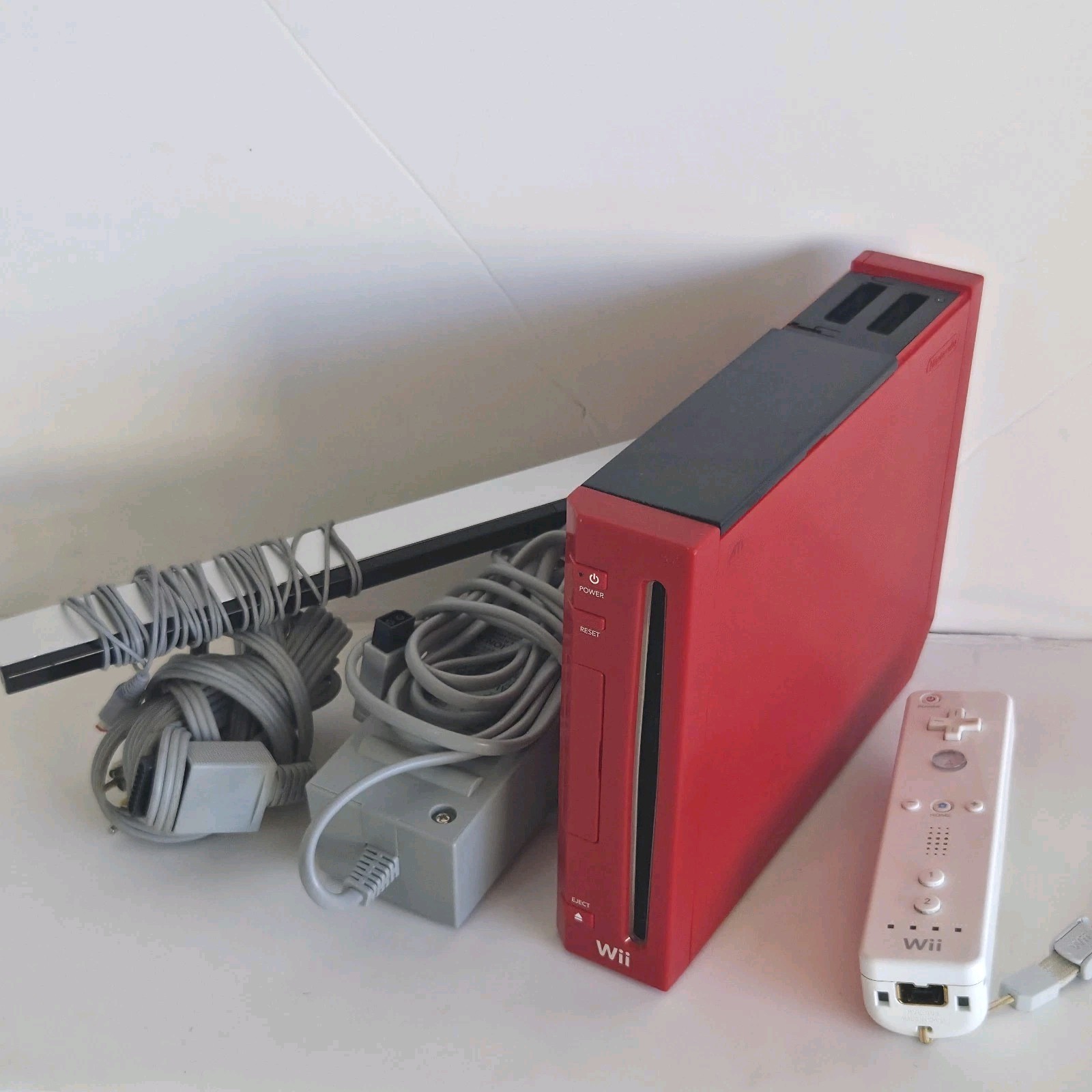 Nintendo Wii Red 25th Anniversary RVL-001 With White Remotes & All Cables TESTED