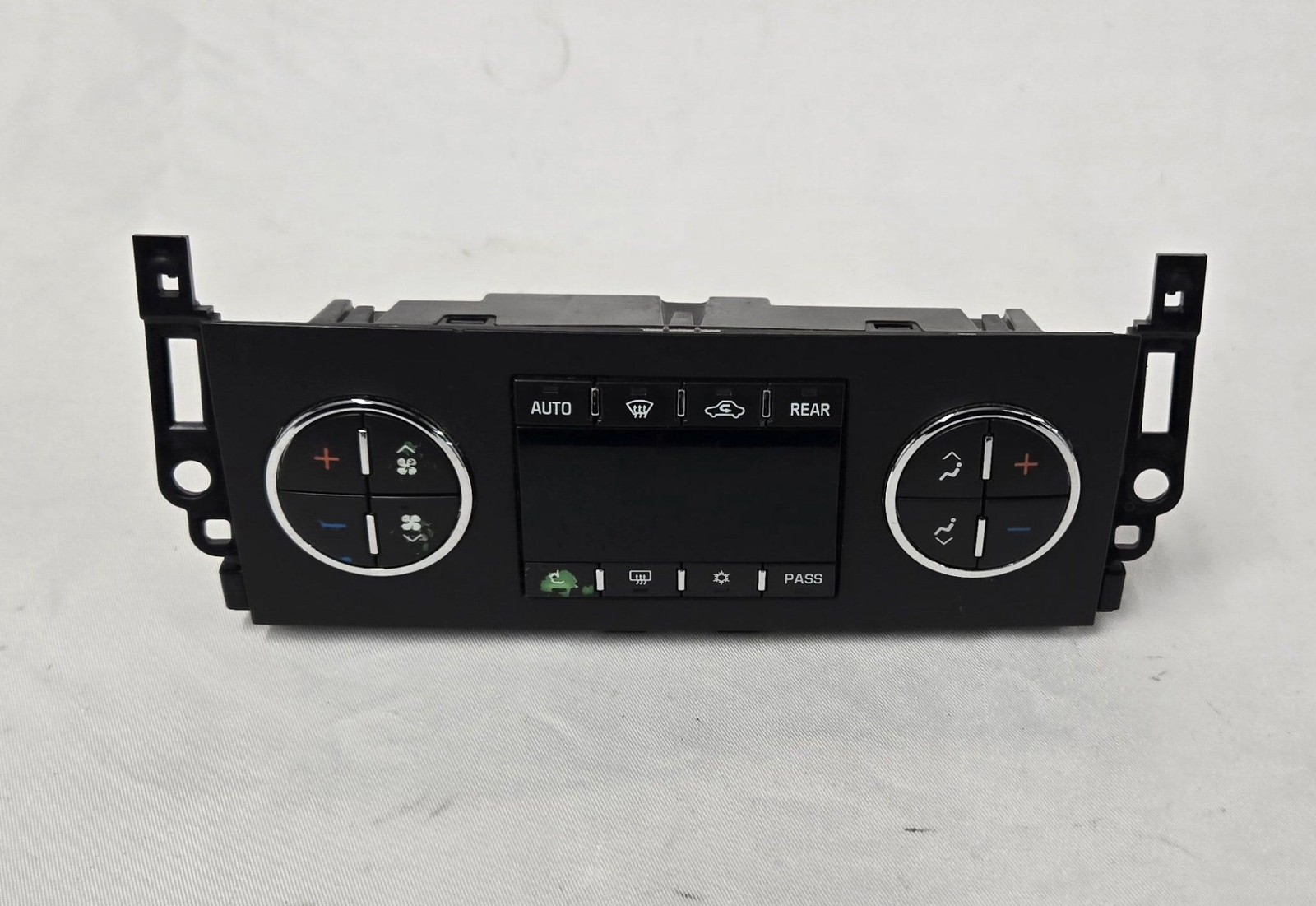 2012-14 GMC Yukon XL K1500 SLT Front Dash Temperature Climate Control Assy. OEM