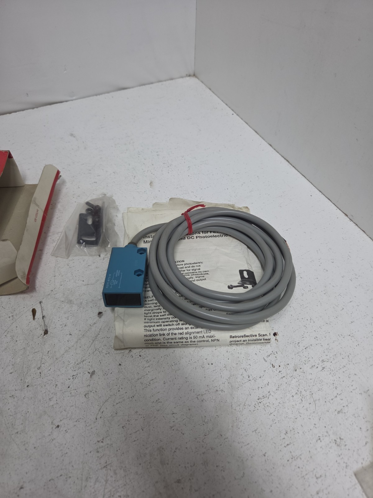 HONEYWELL FE7C-RT2-M MICROSWITCH **NOS**
