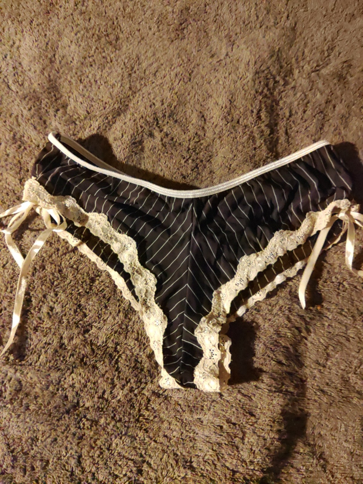 VTG Silky Black And White Lace Panty Bikini 90%Nylon Sz.7