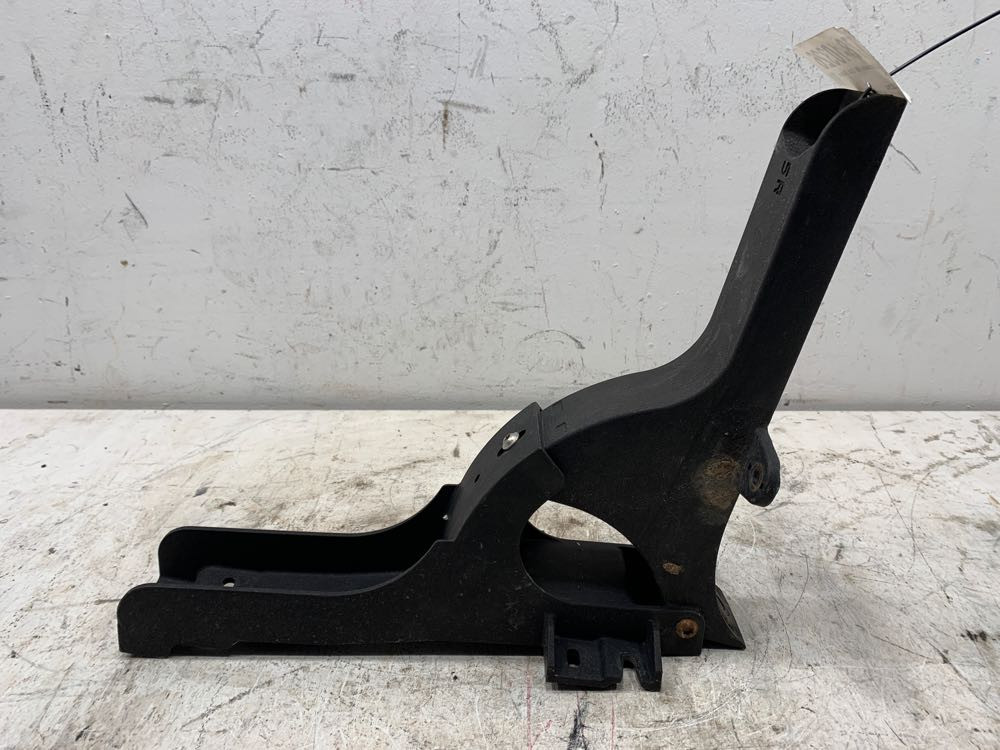 2008 Freightliner Cascadia Cab Extension Bracket (778-10326)