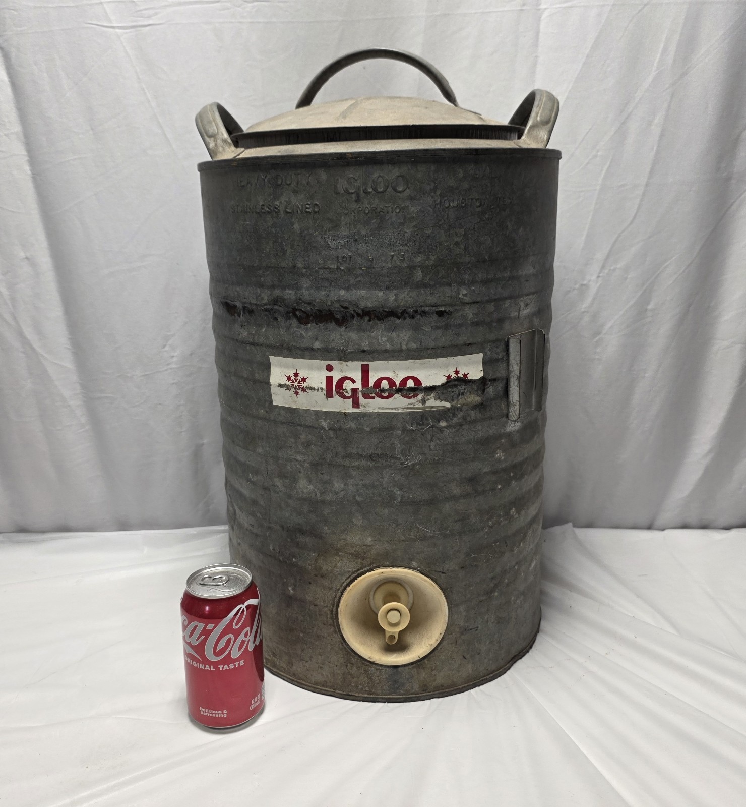 Vintage IGLOO Galvanized Metal Industrial 3 Gallon Water Cooler Dispenser Jug
