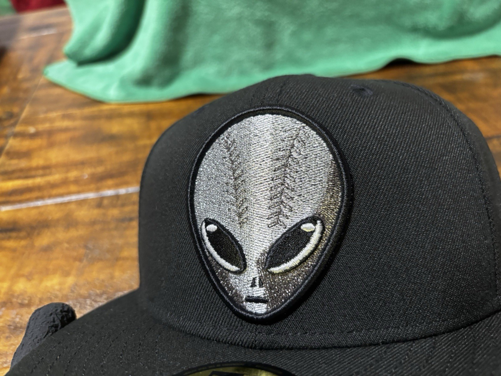 Hat Club Las Vegas 5ls Silver Alien Edition Black New Era Fitted 7 3/4 Gray UV