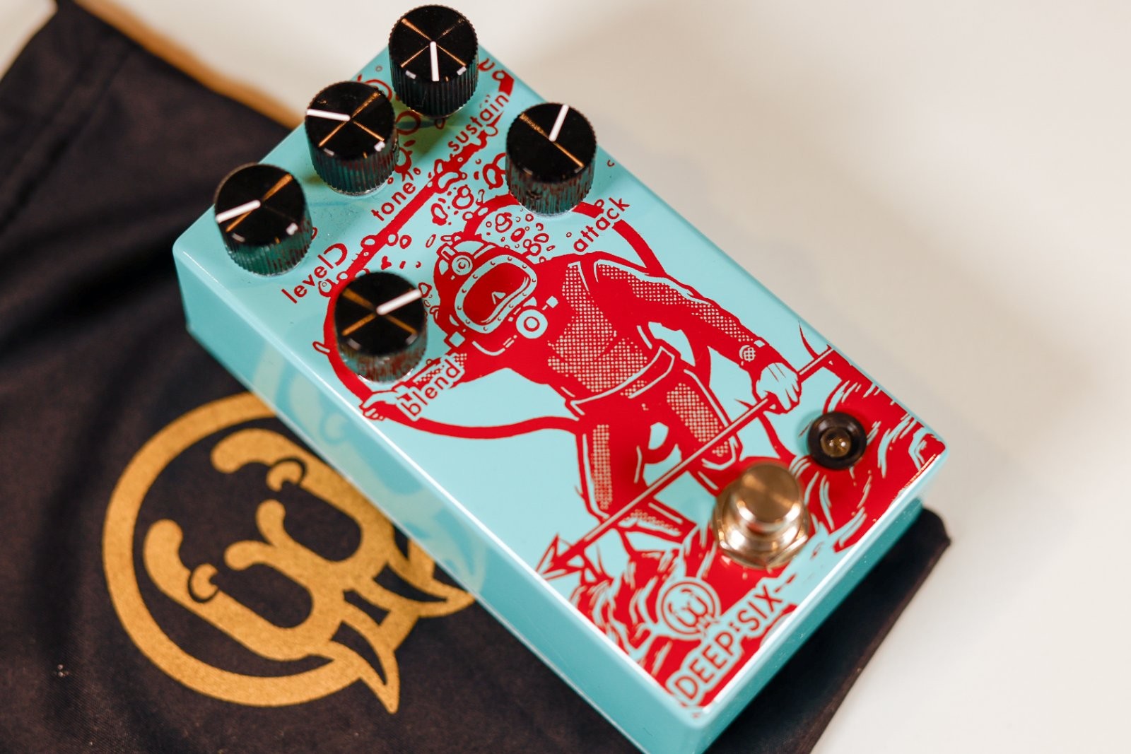 Walrus Audio Deep Six V3 Optical Compressor Pedal - Used Excellent
