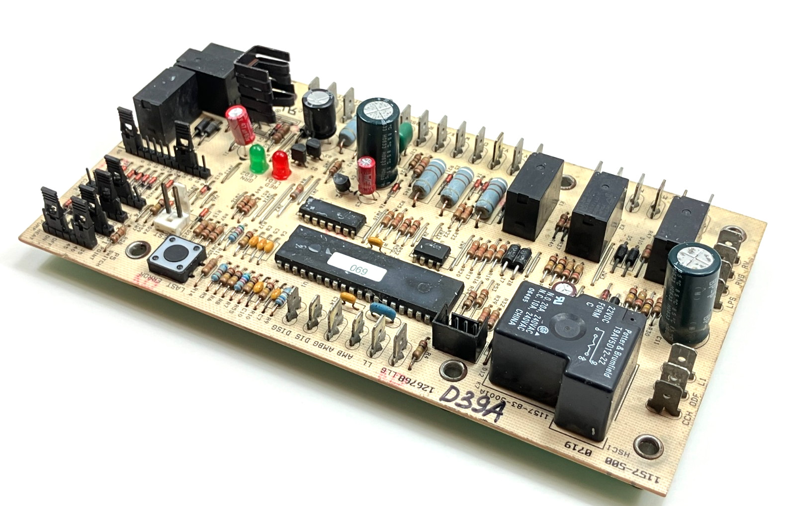 York Coleman 1157-500 Heat Pump Defrost Control Circuit Board 126768 used #D39A