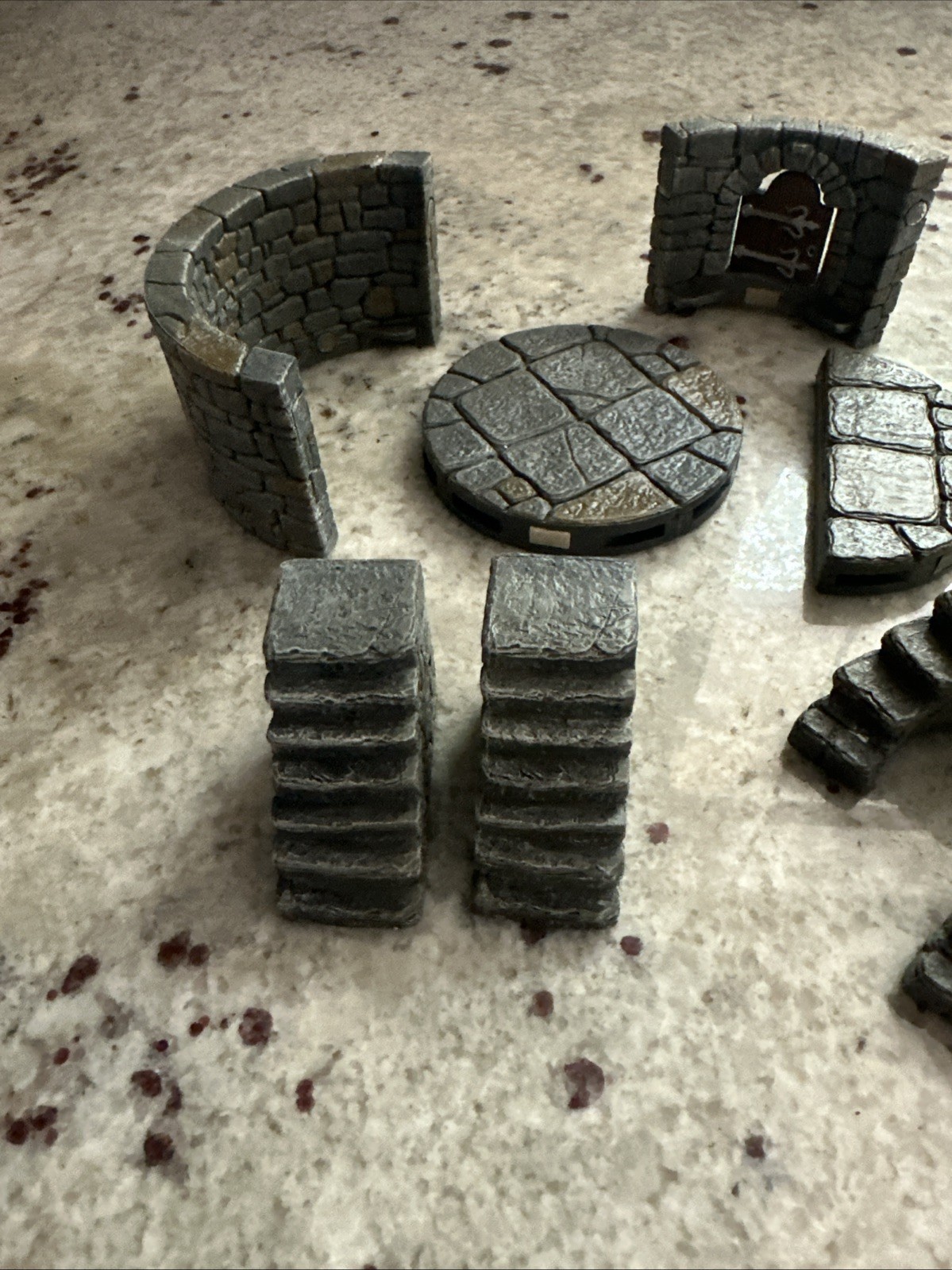 Dwarven Forge - Castle Fieldstone 4in Tower Addition A Must Have