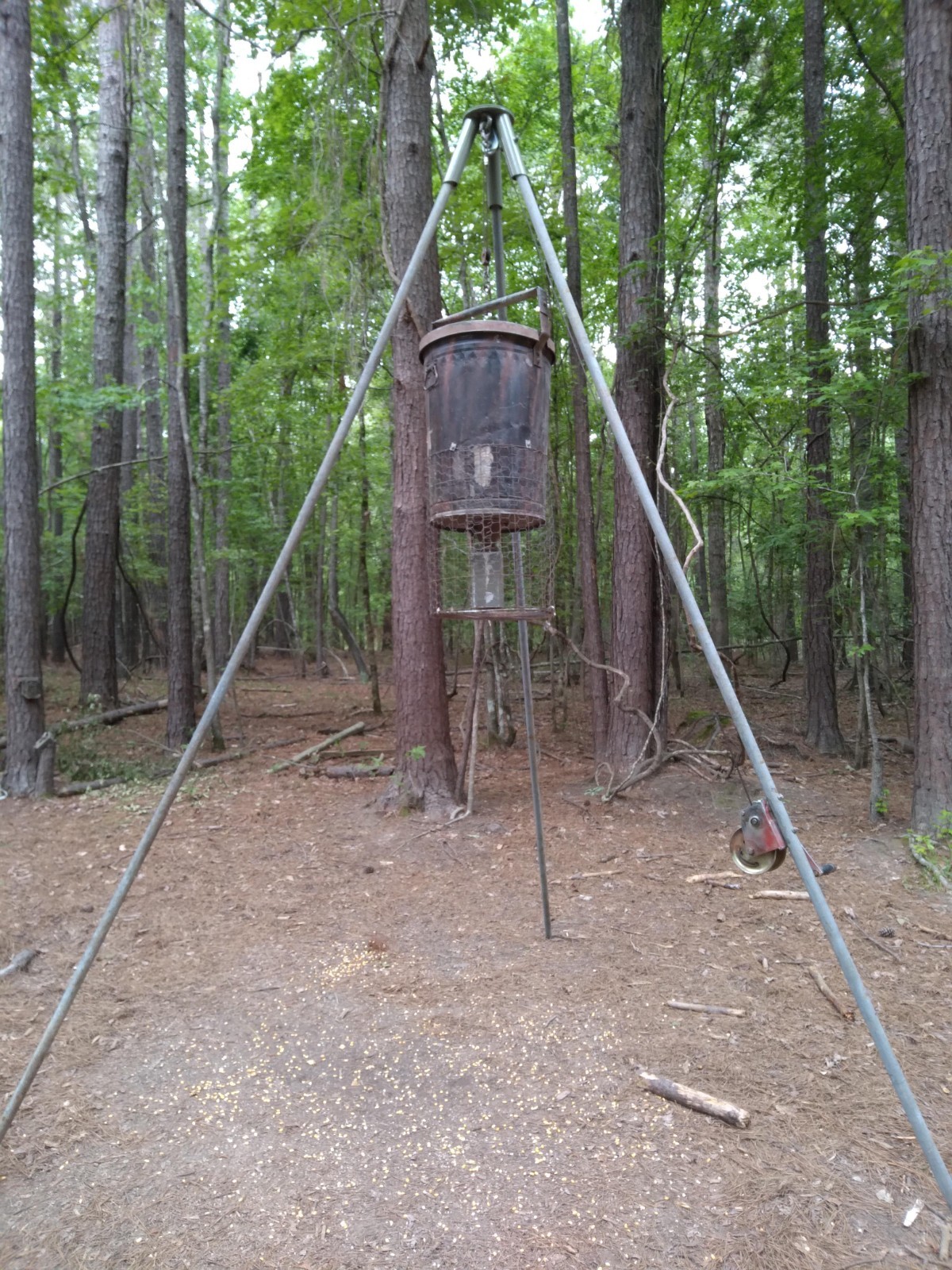 Tripod Header w Pulley Deer Feeder Stump Puller Camping Hunting Hanging Fire Pit