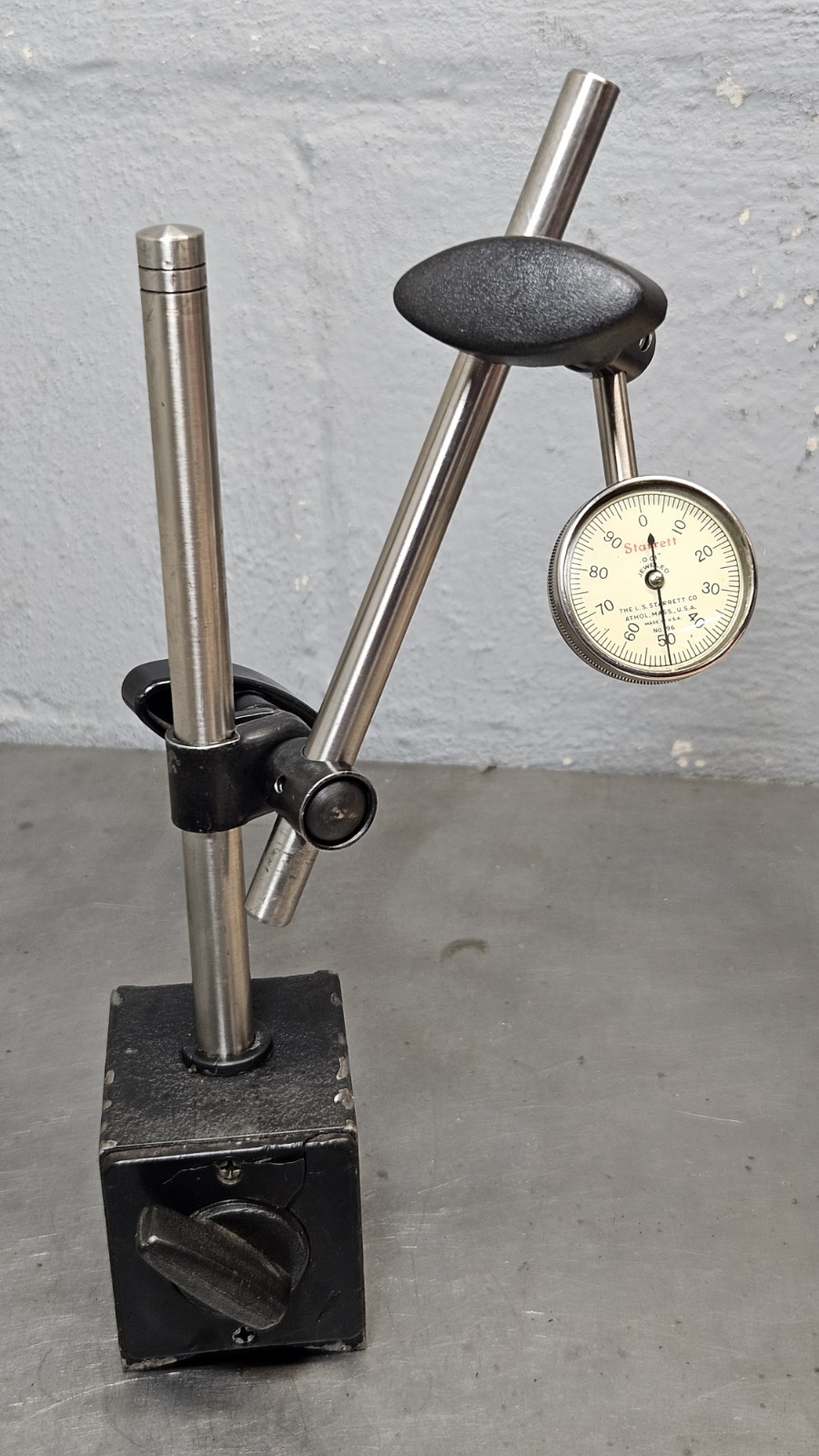 Starrett No. 196 dial indicator with a ??? magnetic base