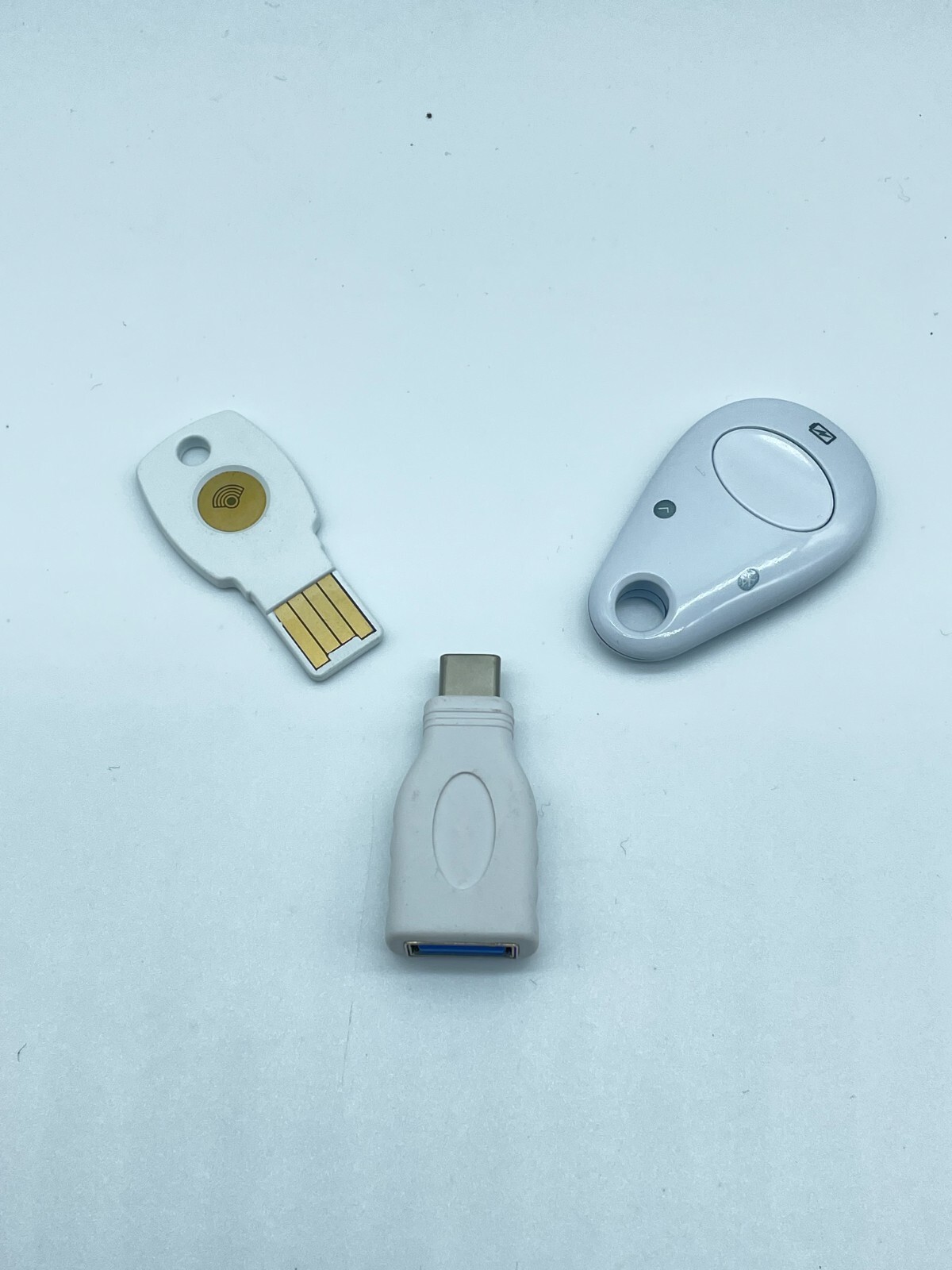 Google Titan Security Key USB (K9T) + Bluetooth Security Key (K13T) Bundle US