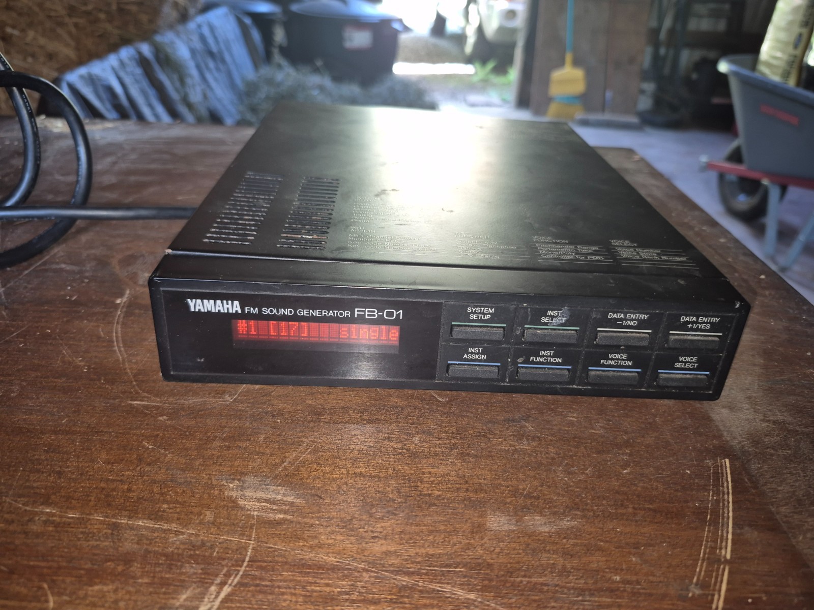 Yamaha FB-01 FM Sound Generator powers on, that is all thats been done-READ