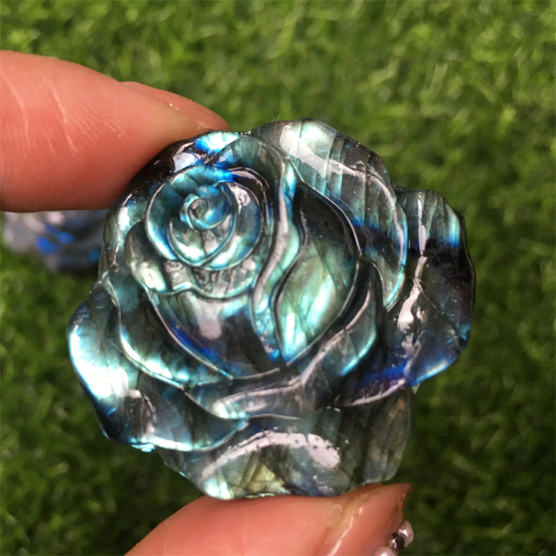 Natural Labradorite Hand Carved The roses Quartz Crystal Healing 1pc
