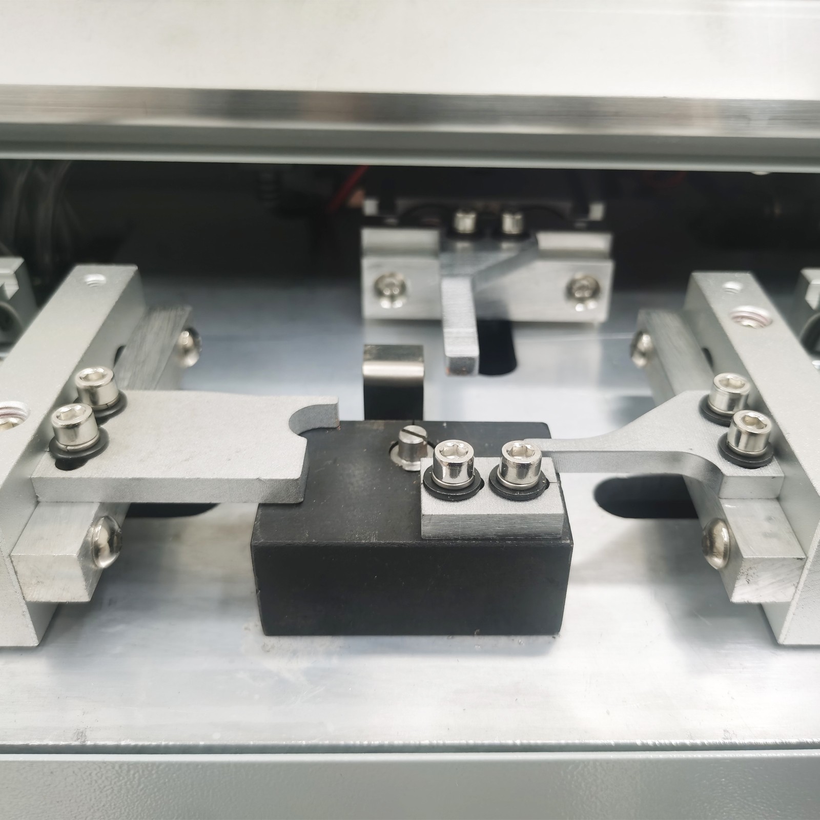 USED Automatic Wire Loop Forming Machine 110V Coiling Machine BV Wire 2.5-6mm²