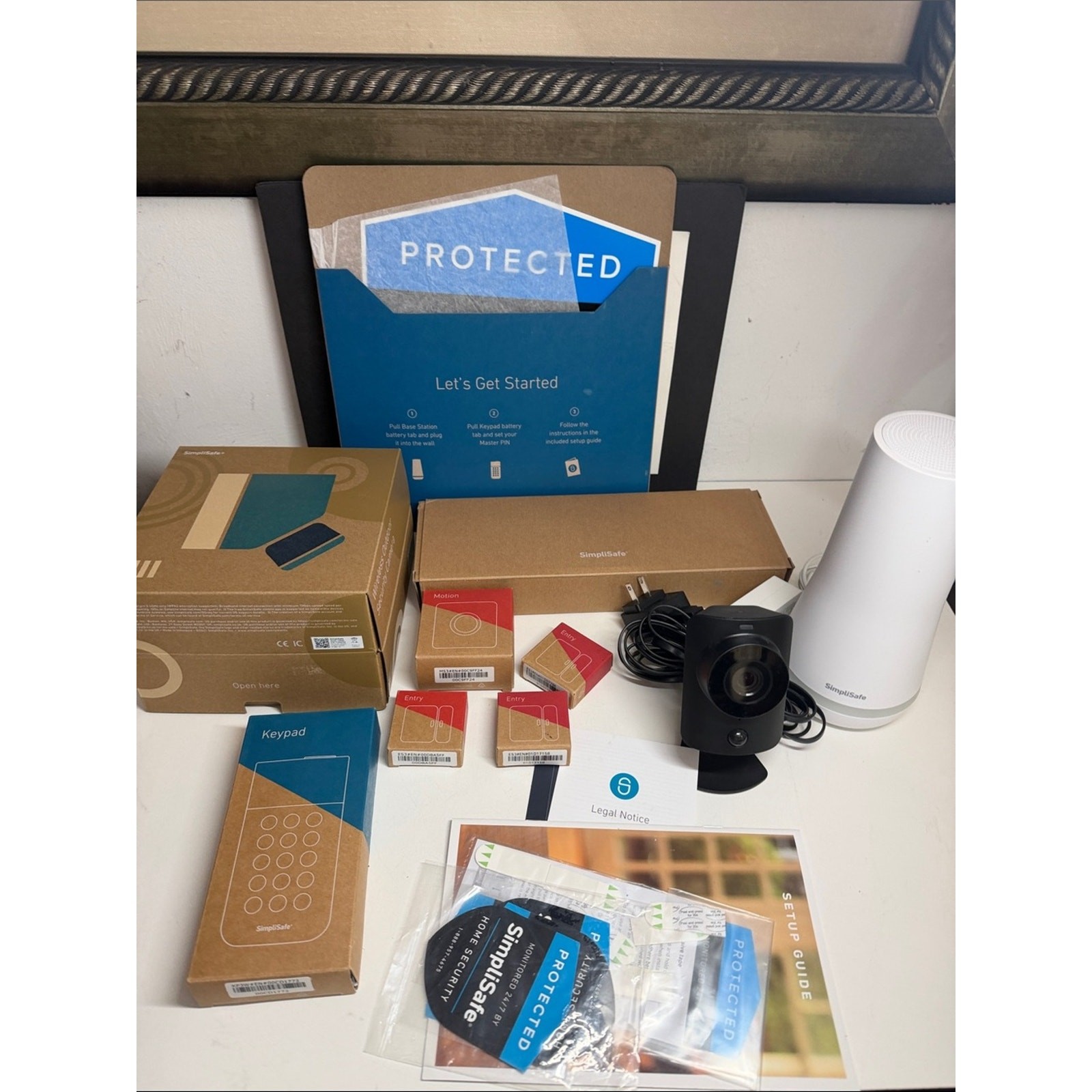 SimpliSafe 7 Piece Indoor / Outdoor Home Security System