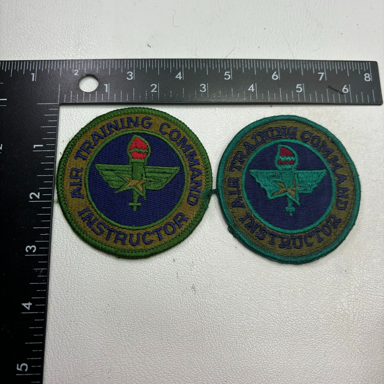 2 COLOR SHADES LOT OF 2 PATCHES USAF AIR TRAINING COMMAND INSTRUCTOR Patch 49TZ