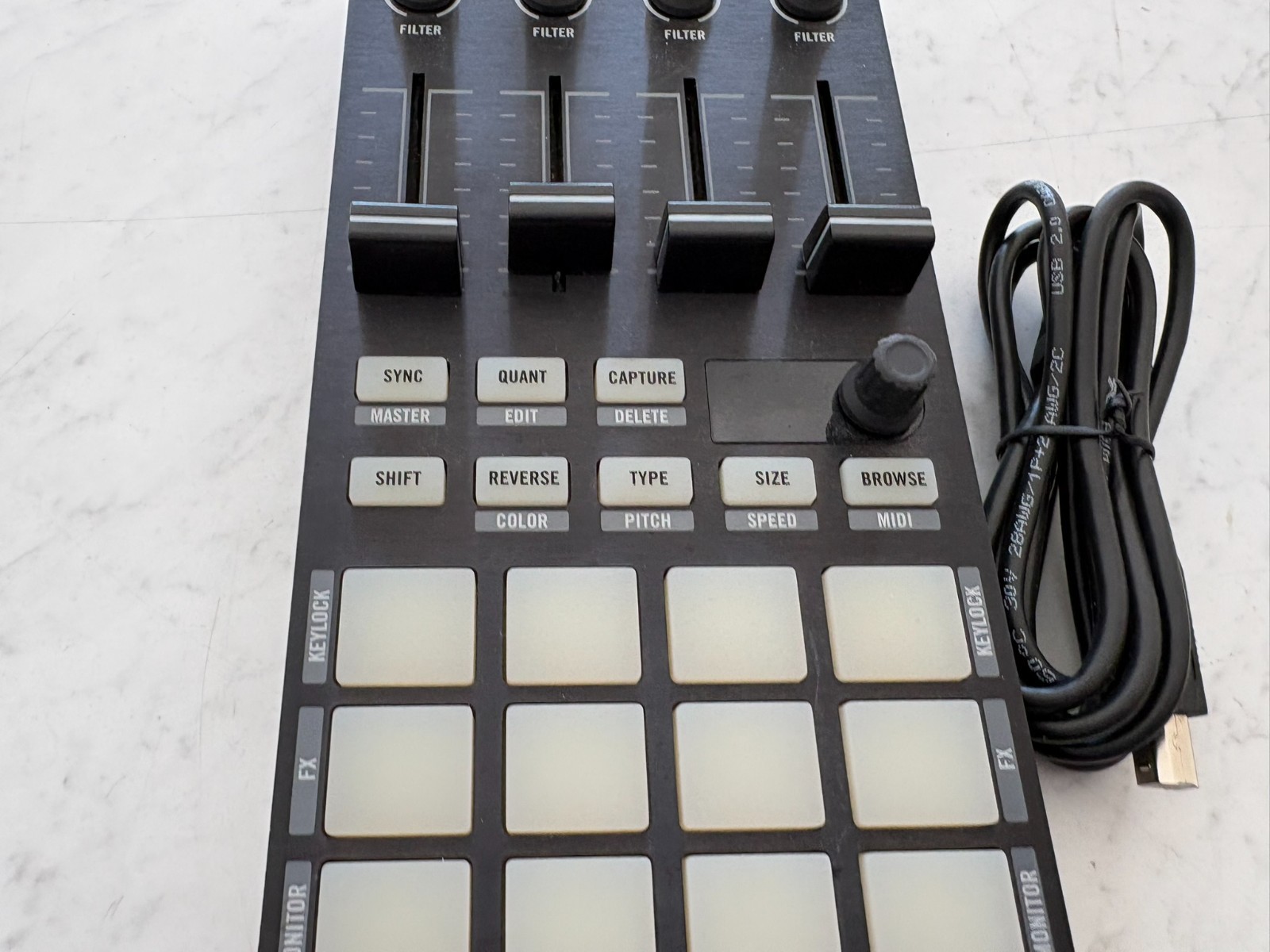 native instruments traktor kontrol F1