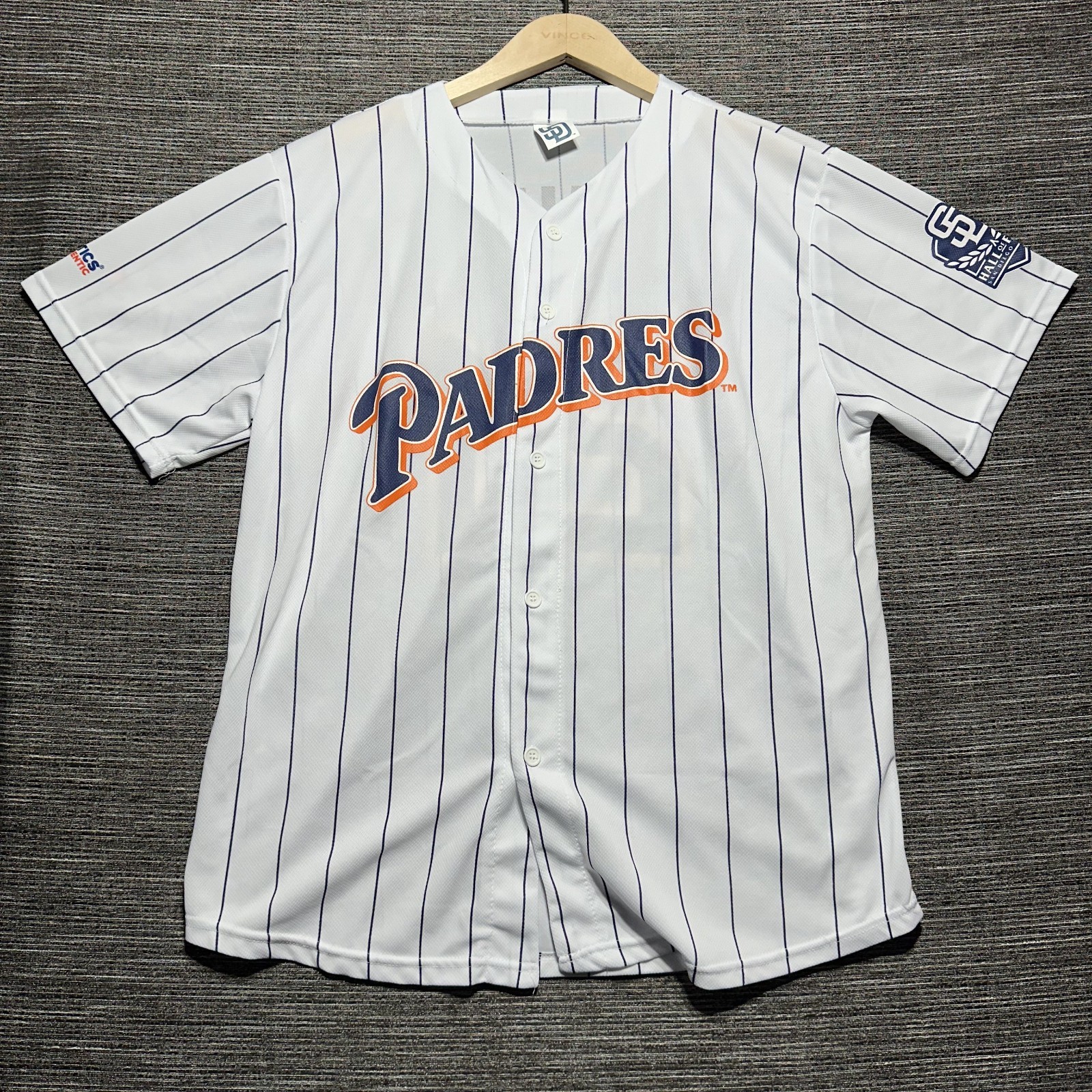 Padres Jersey Men's XL White Blue Striped Ken Caminiti #21 Giveaway