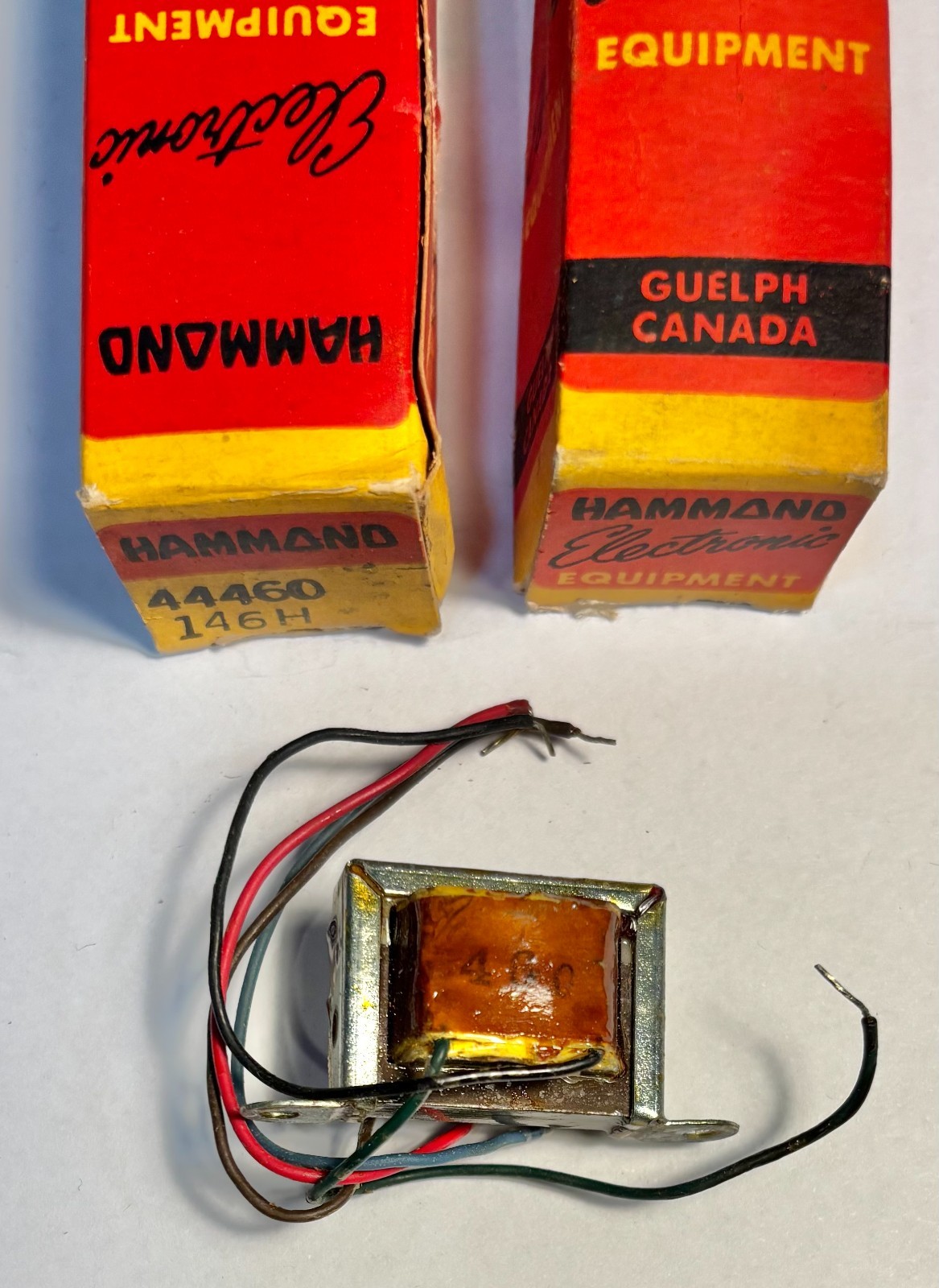 Hammond 146H Miniature Audio Output Transformer Pri: 500Ω ct,  Sec: 3.2Ω NOS