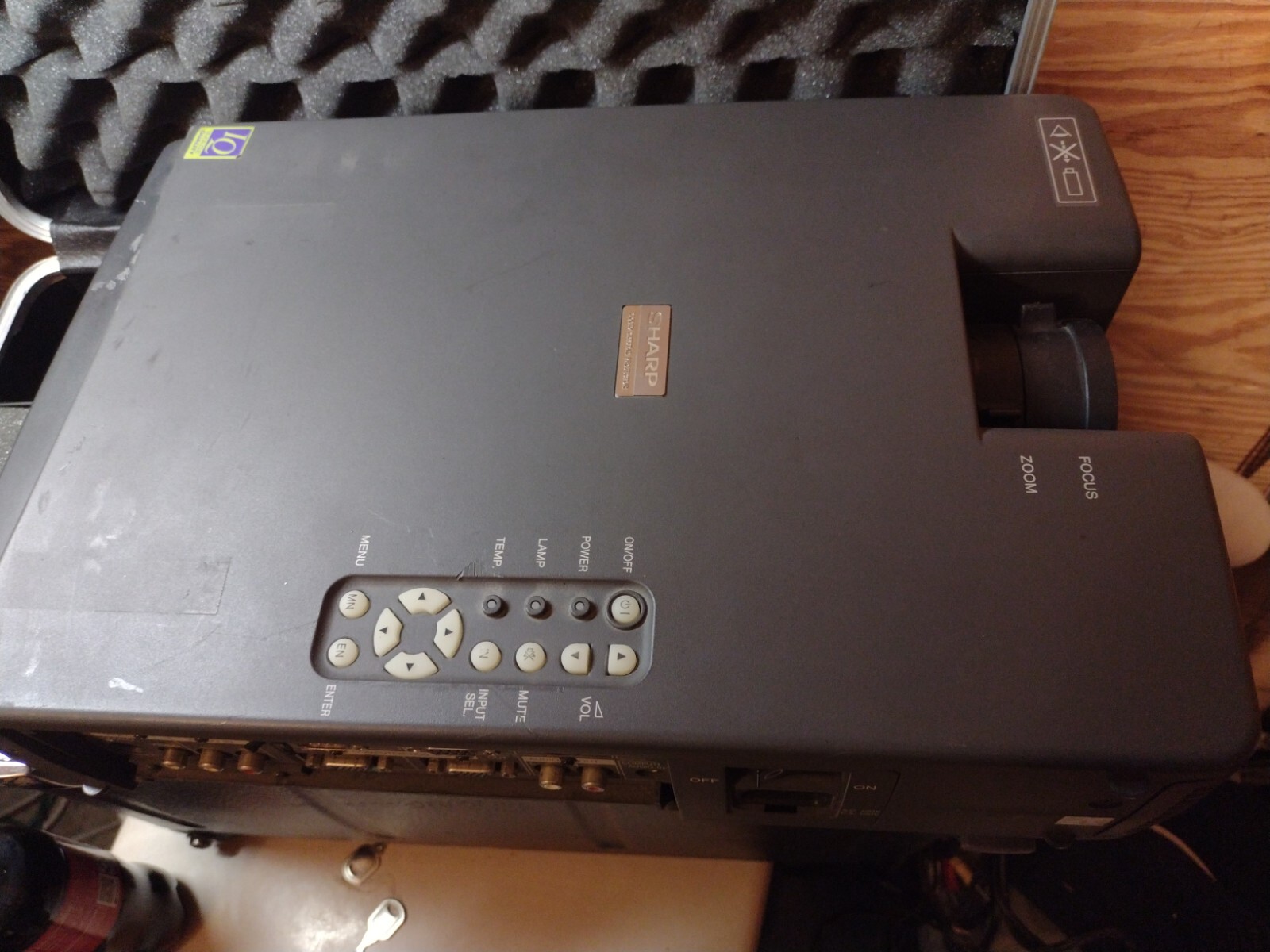 SHARP LCD PROJECTOR XG-NV1U WITH Locking CASE,  MANUAL All kinds of cords