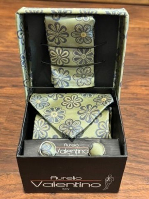 VTG New Aurelio Valentino Floral Tie Set W/ Cufflinks & Pocket Square Fancy Box
